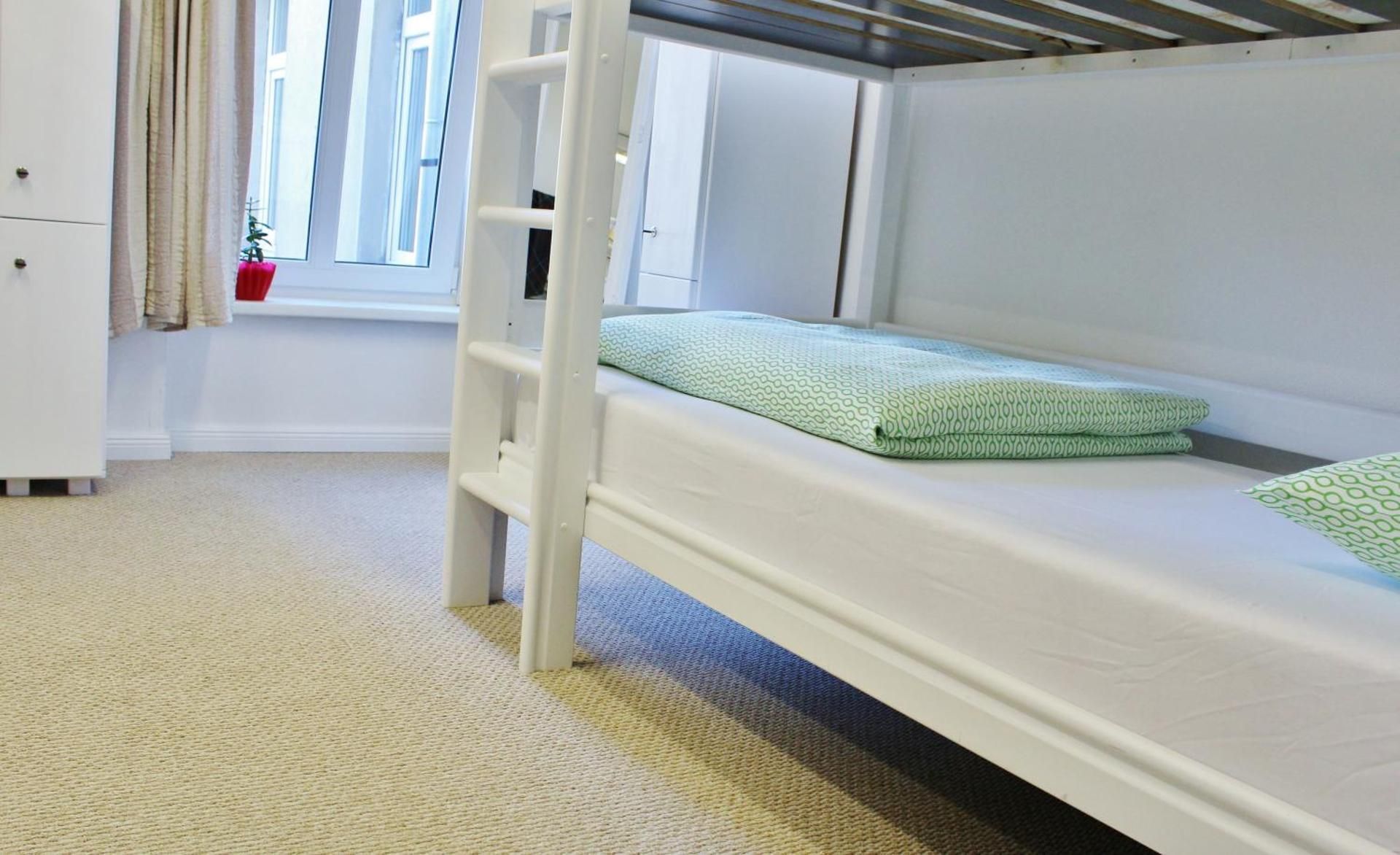 Bunk Bed in 6-Bed Female Dormitory Room