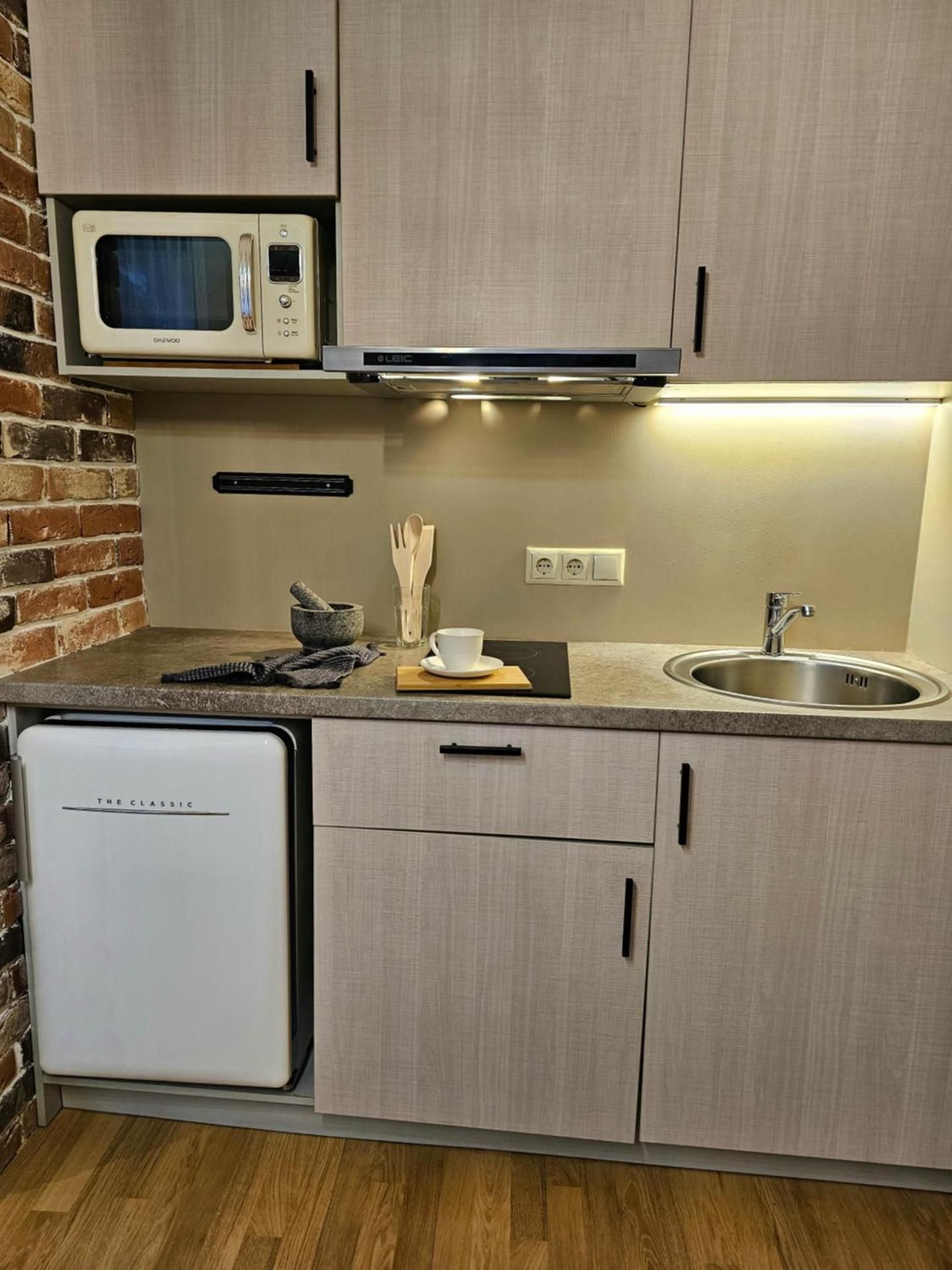 Silversmith's Residence in Old Riga One-Bedroom Apartment 3