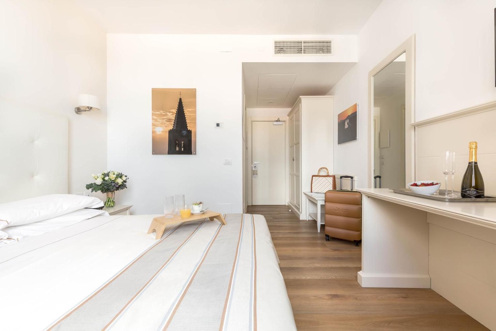 Double or Twin Room with Side Sea View