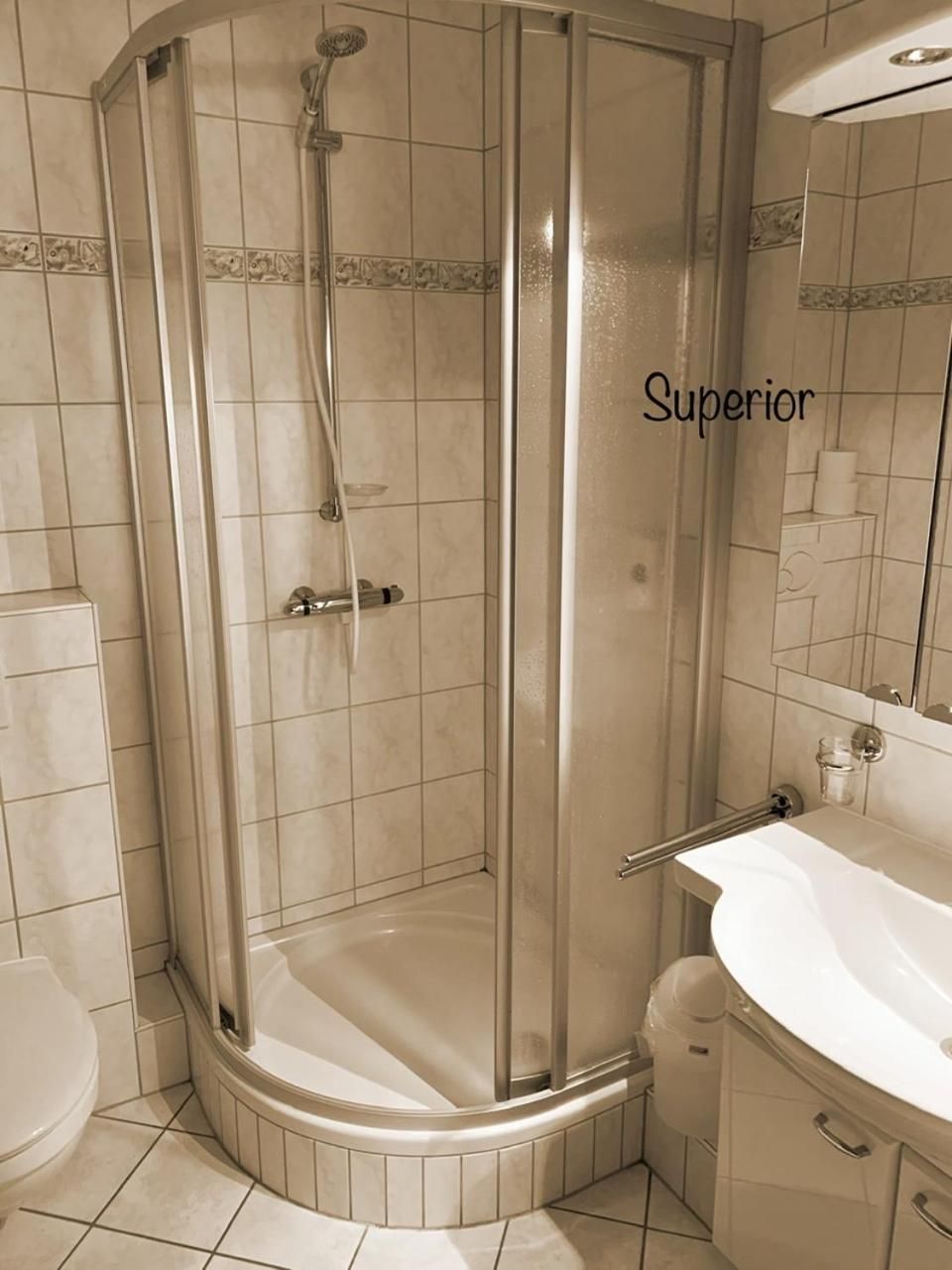 Superior One-Bedroom Apartment