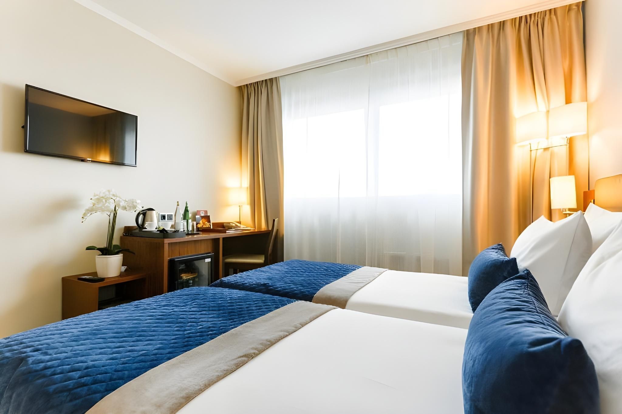 Avalon Hotel & Conferences Standard Double or Twin Room 2