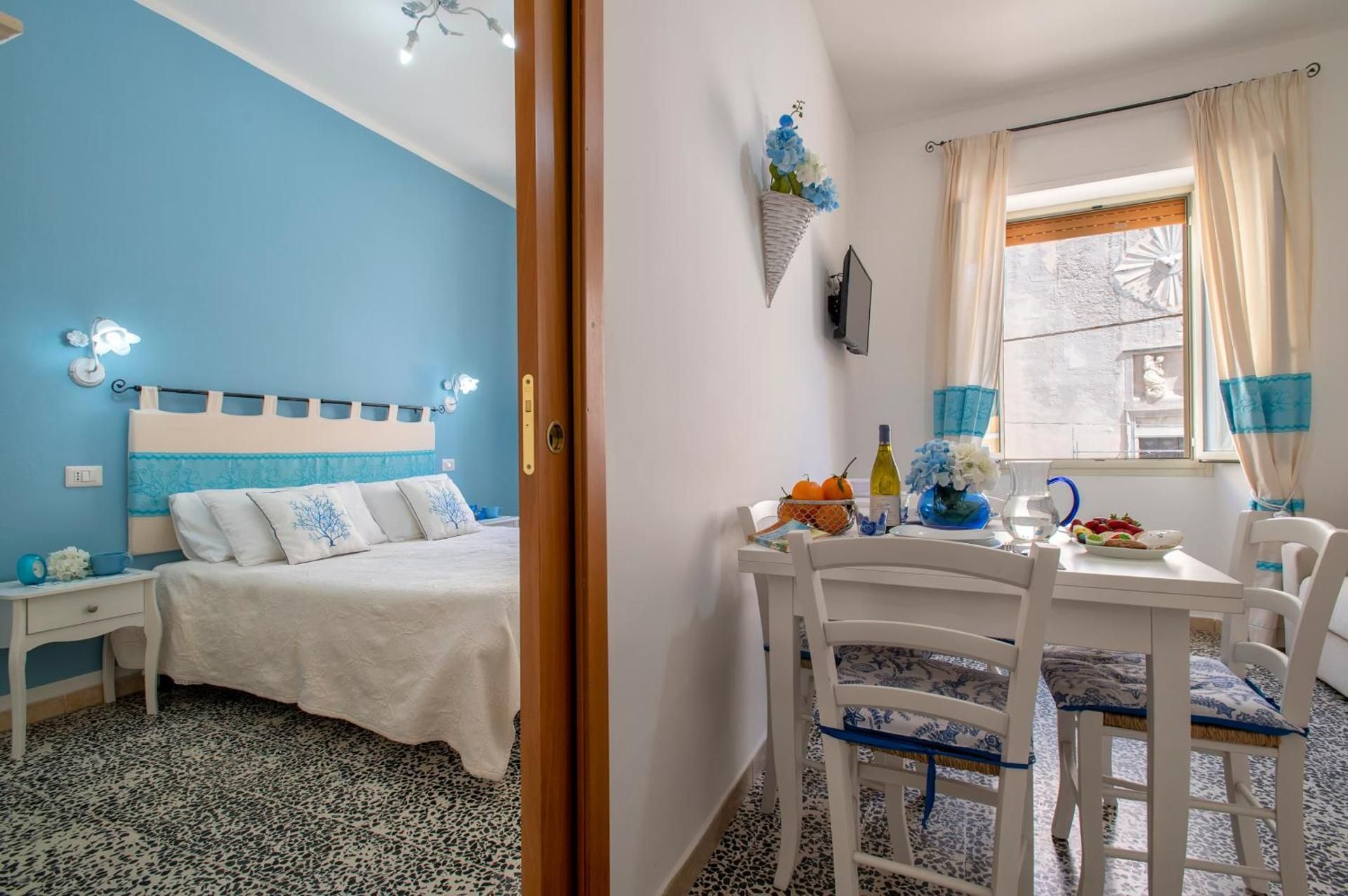 One-Bedroom Apartment with Lateral Sea View - 1st Floor