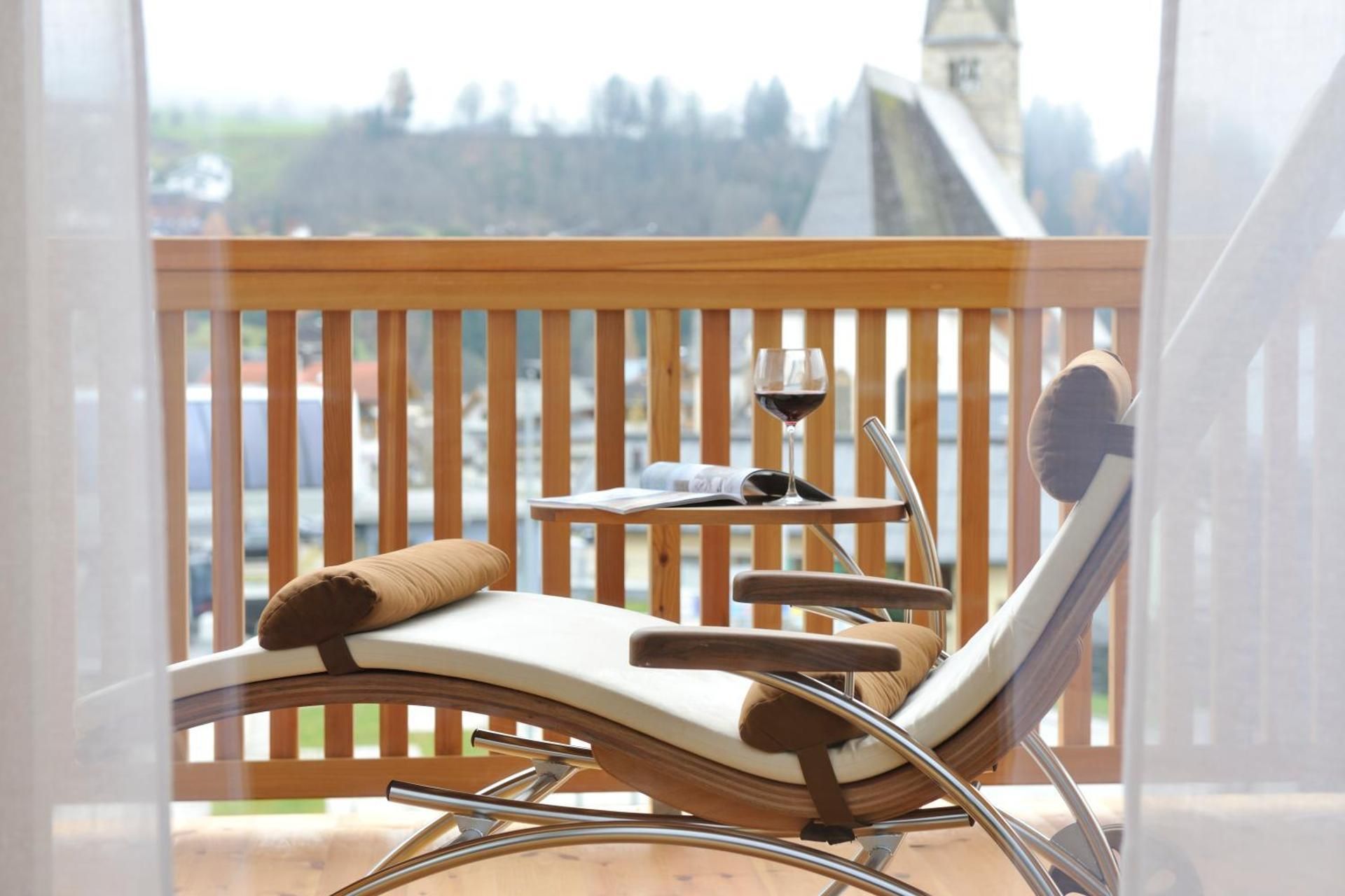 Superior One-Bedroom Apartment with Balcony