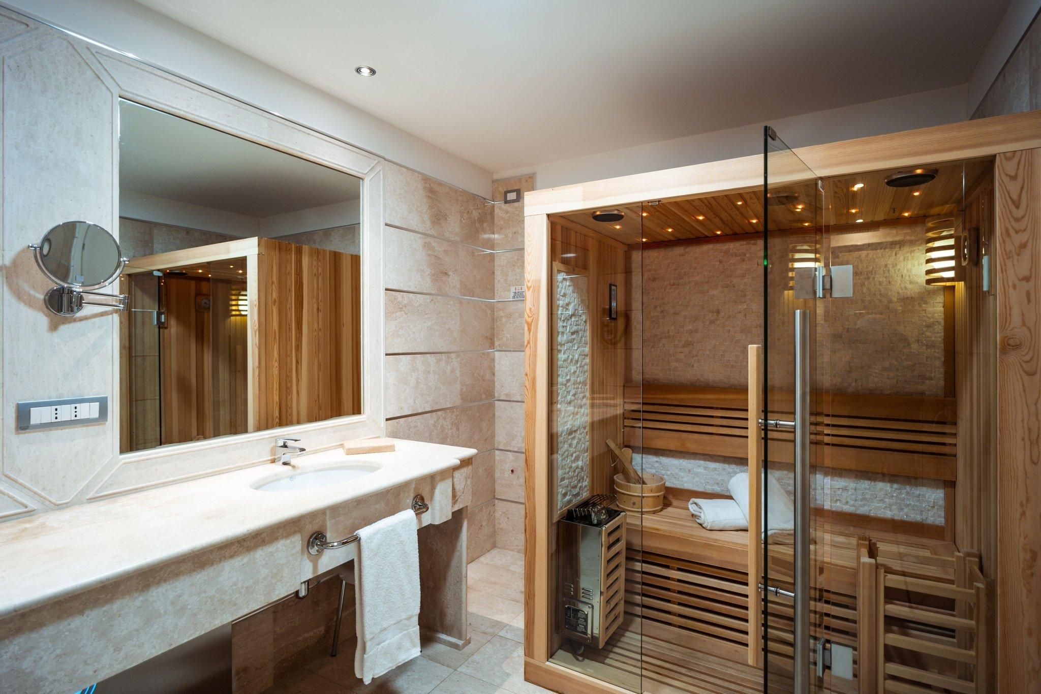 Presidential Suite, 1 King, Harbor view, Balcony, Whirlpool