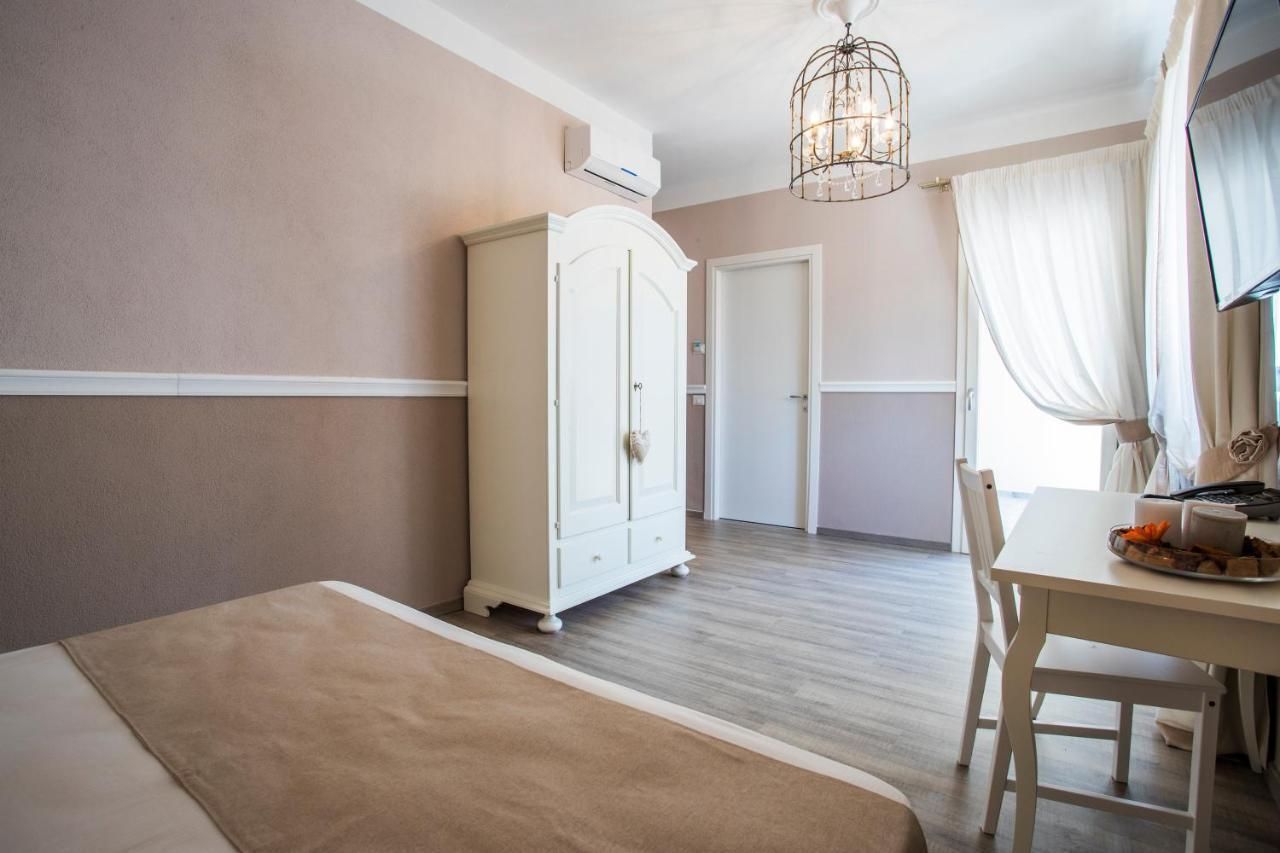 King Suite with Balcony