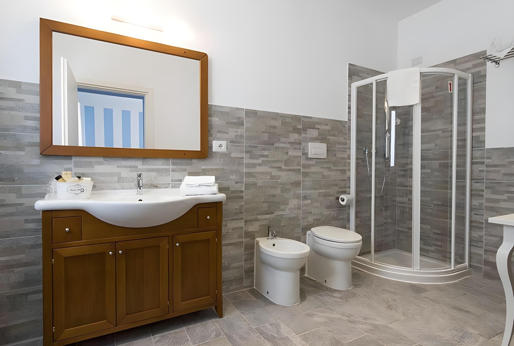 Suite doppia ampia ed elegante (room 101)