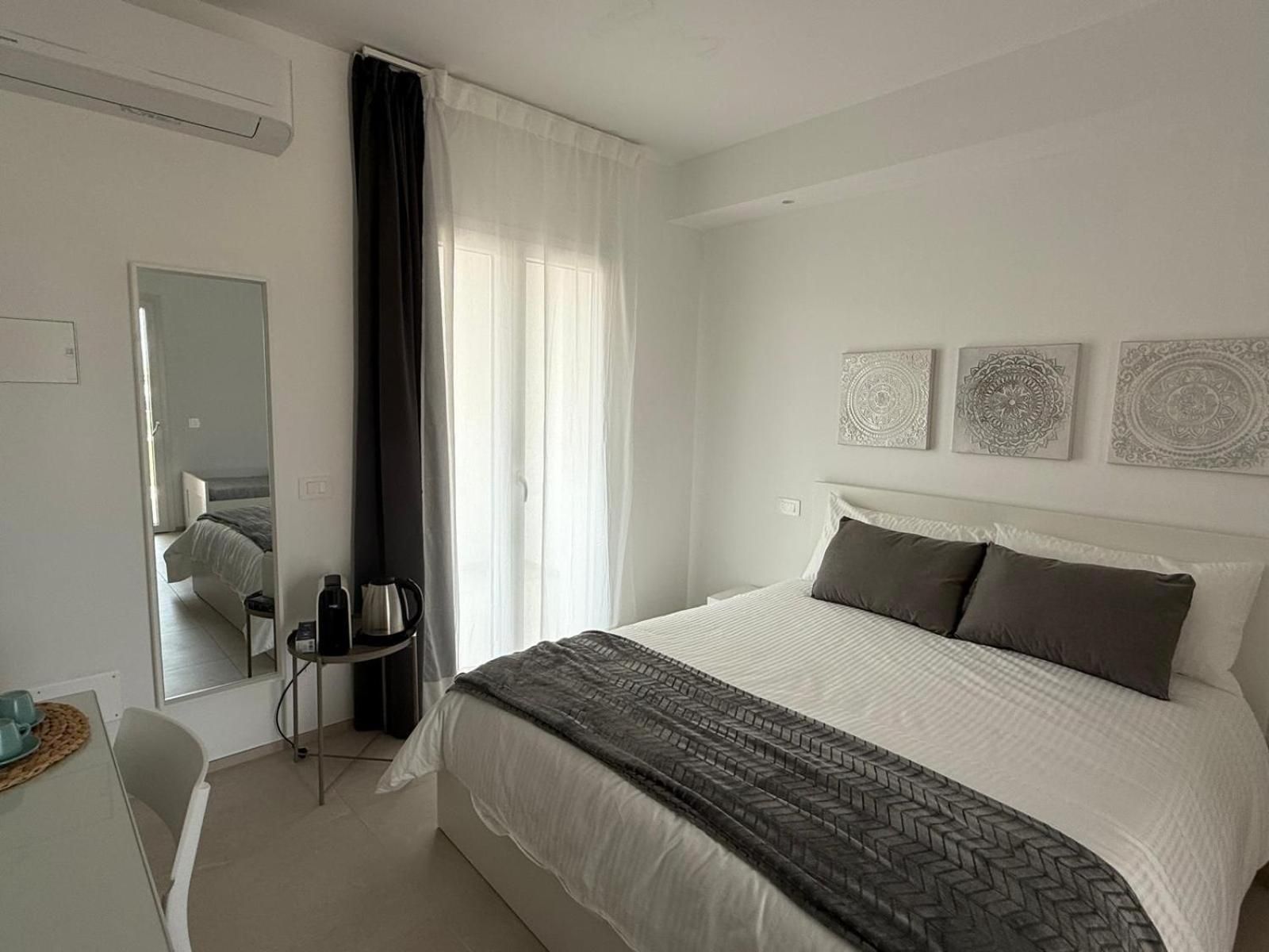 Deluxe Double Room with Extra Bed