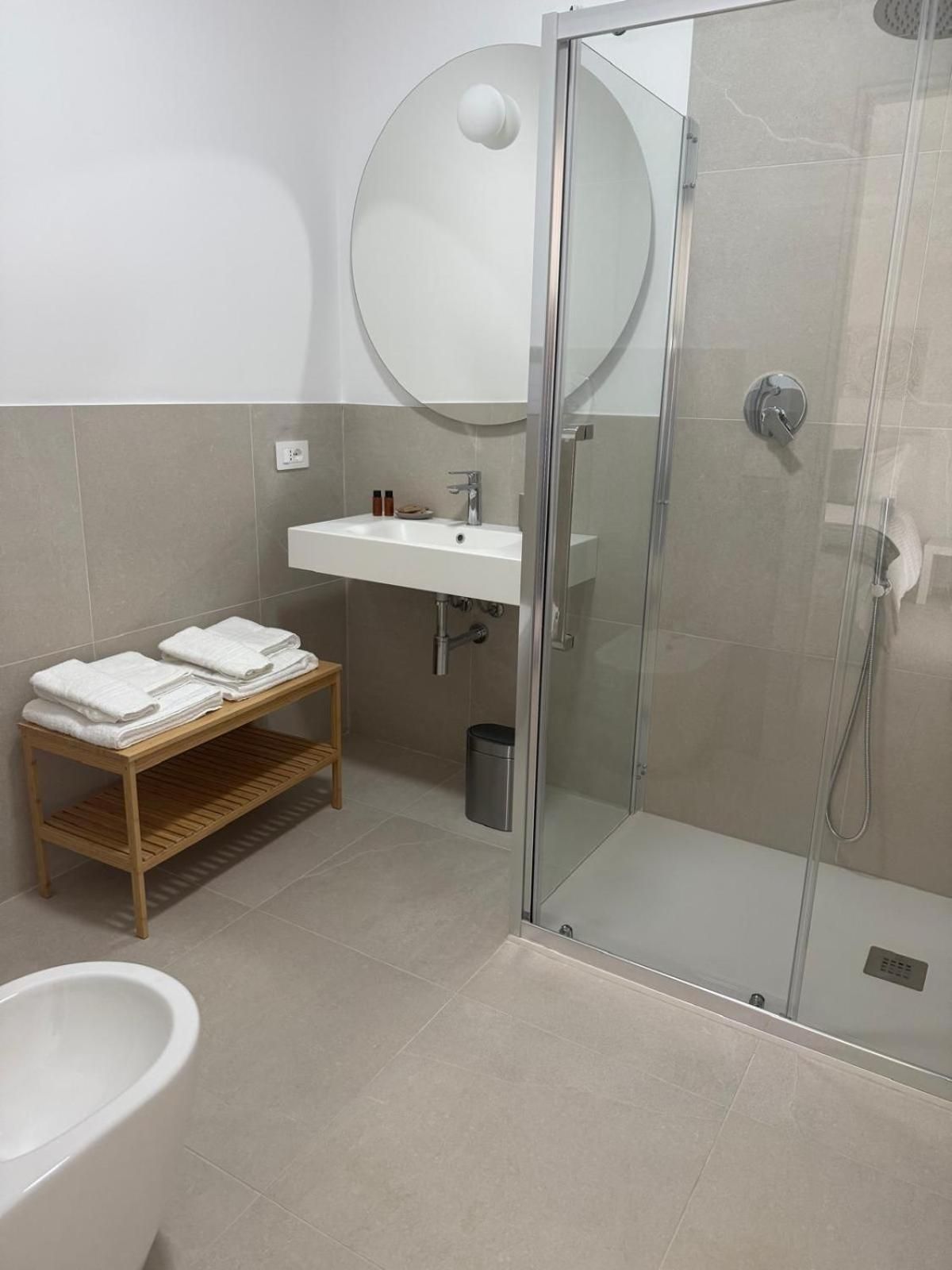 Deluxe Double Room with Extra Bed