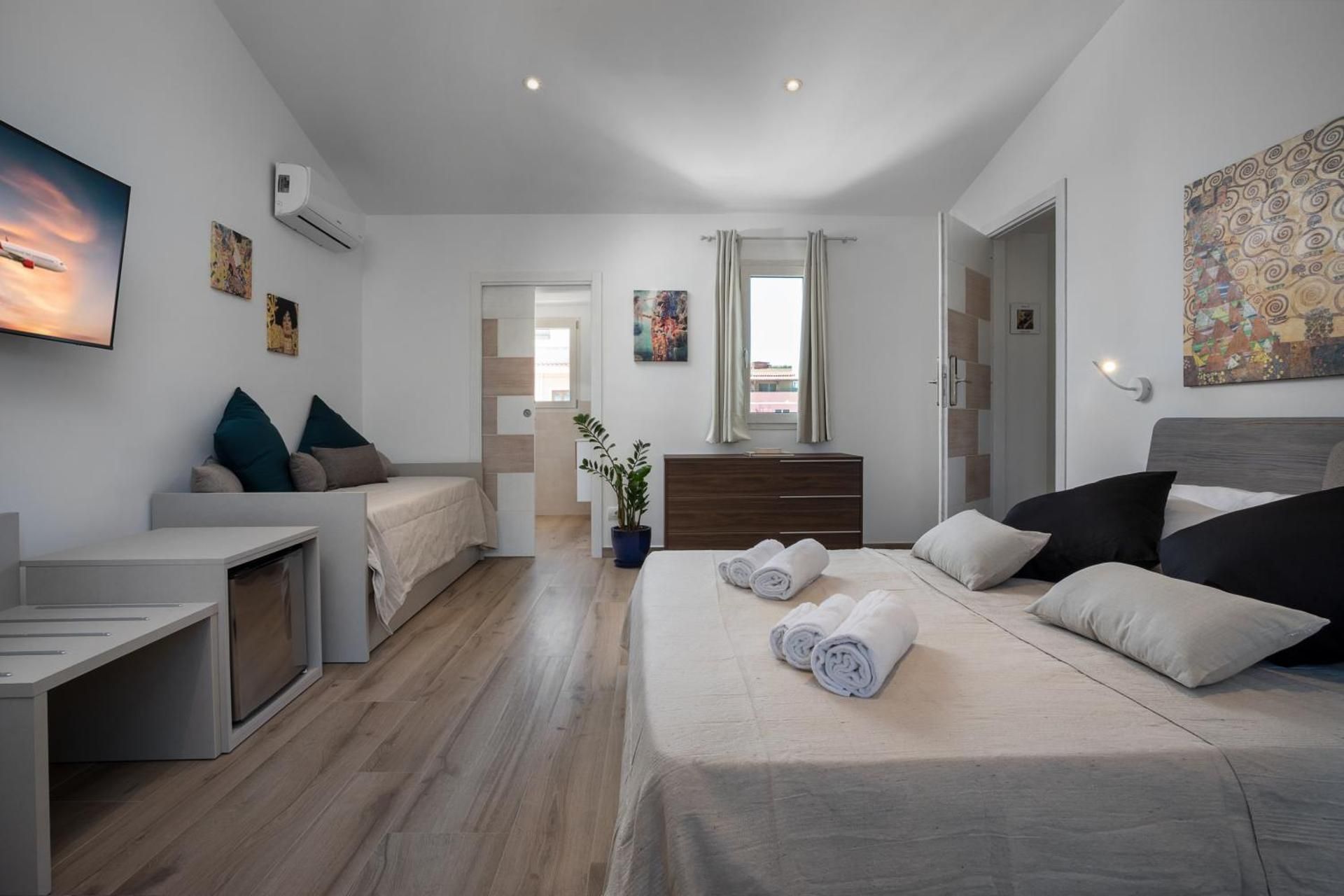Premium Quadruple Room