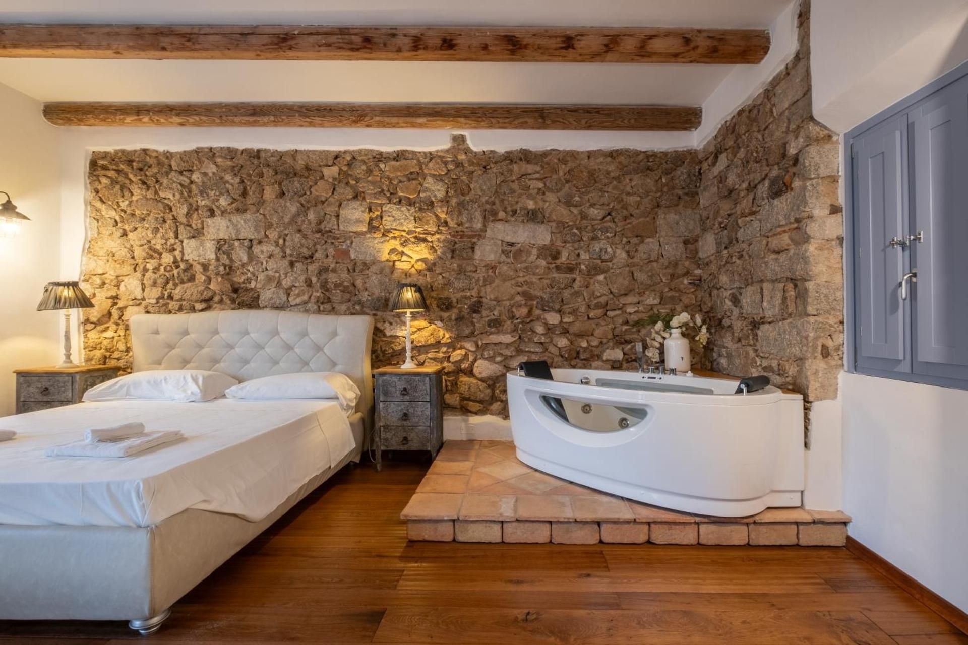 King Suite with Spa Bath