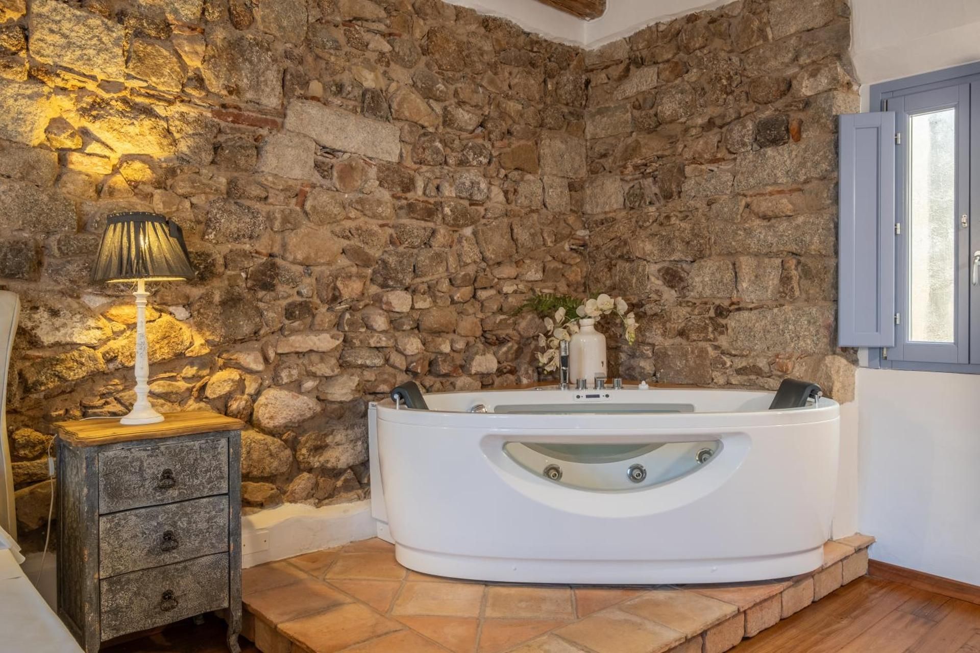 King Suite with Spa Bath