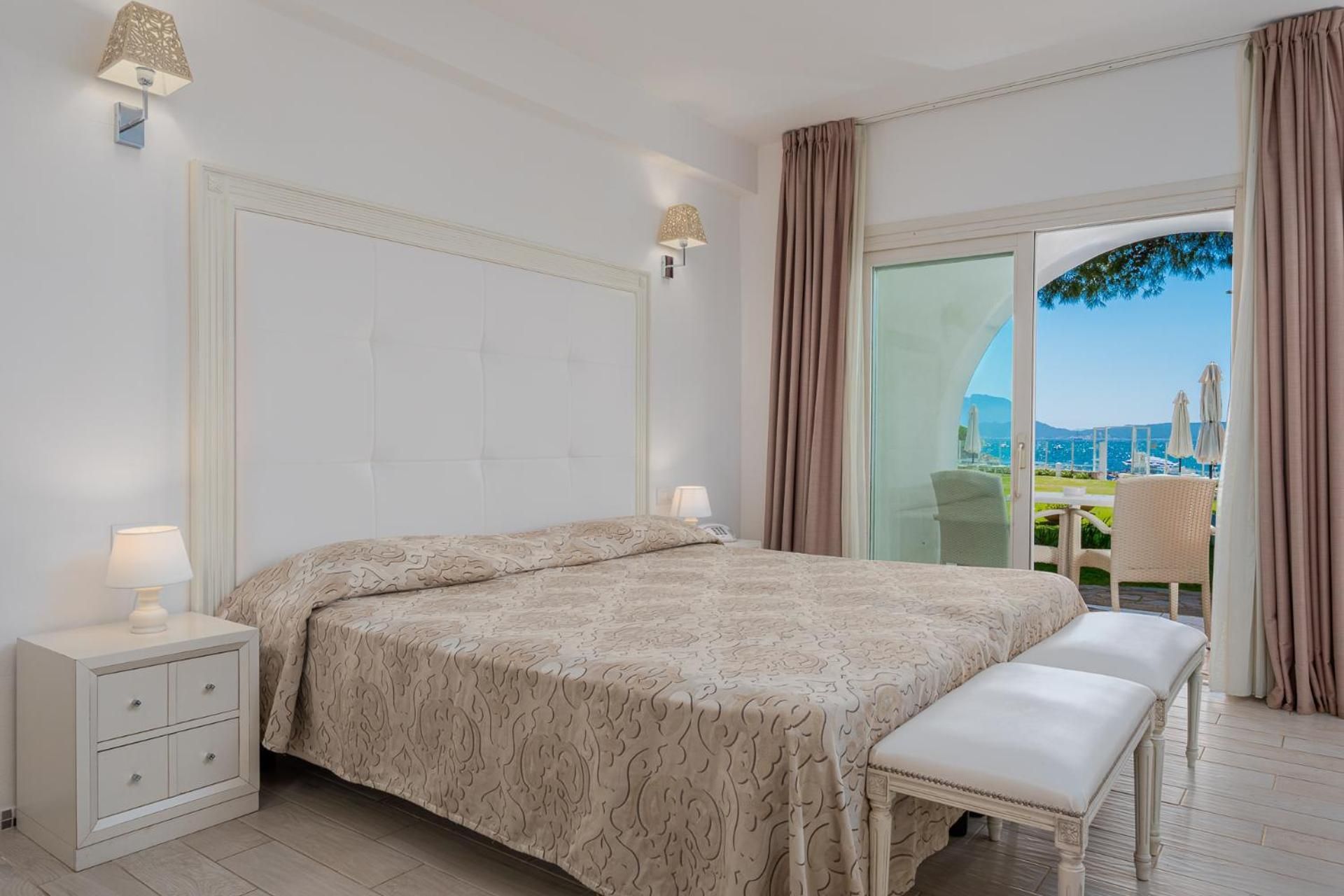 Executive Suite with Sea View - Beach Package