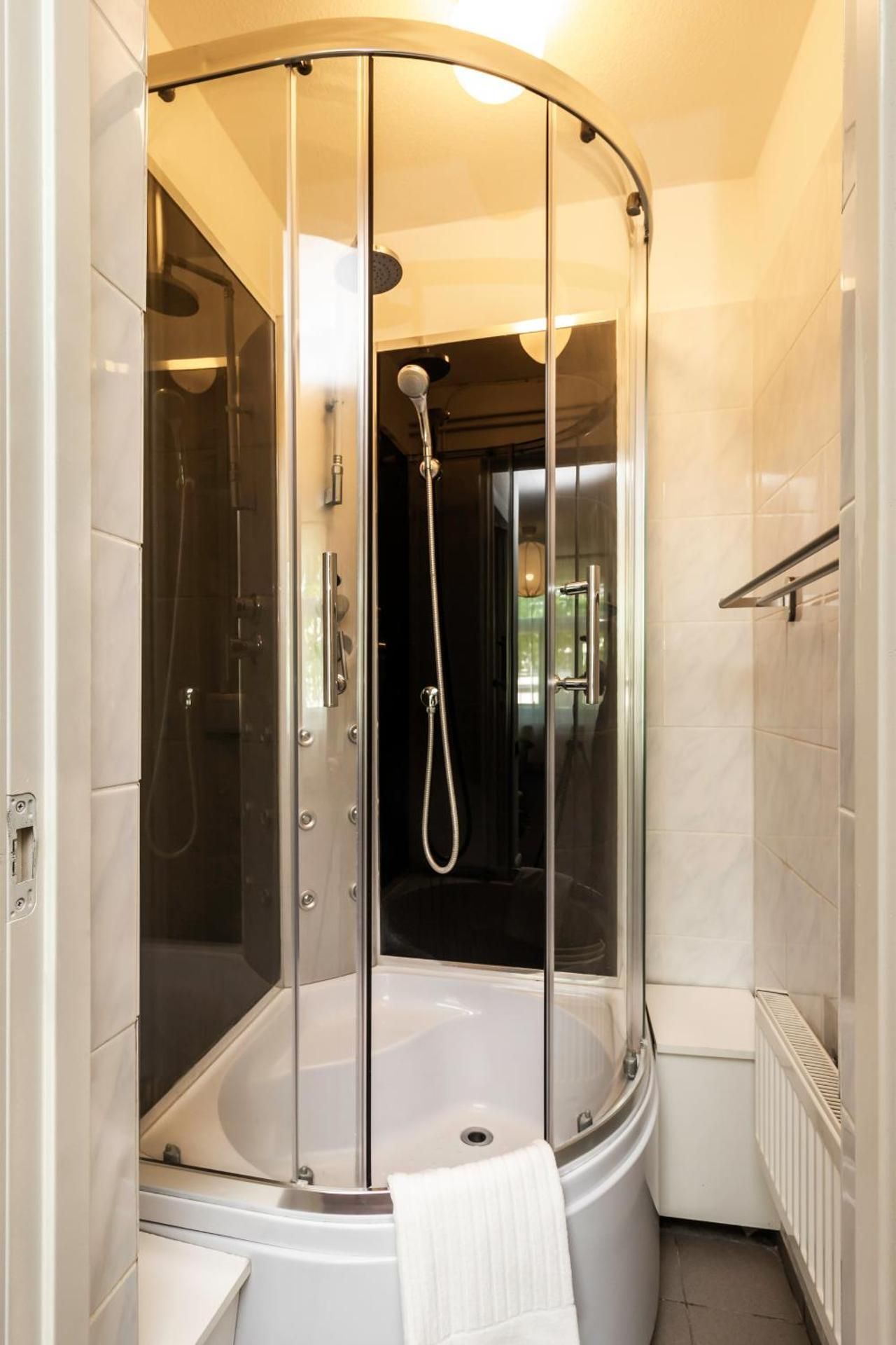 Hotel Marino King Room 3