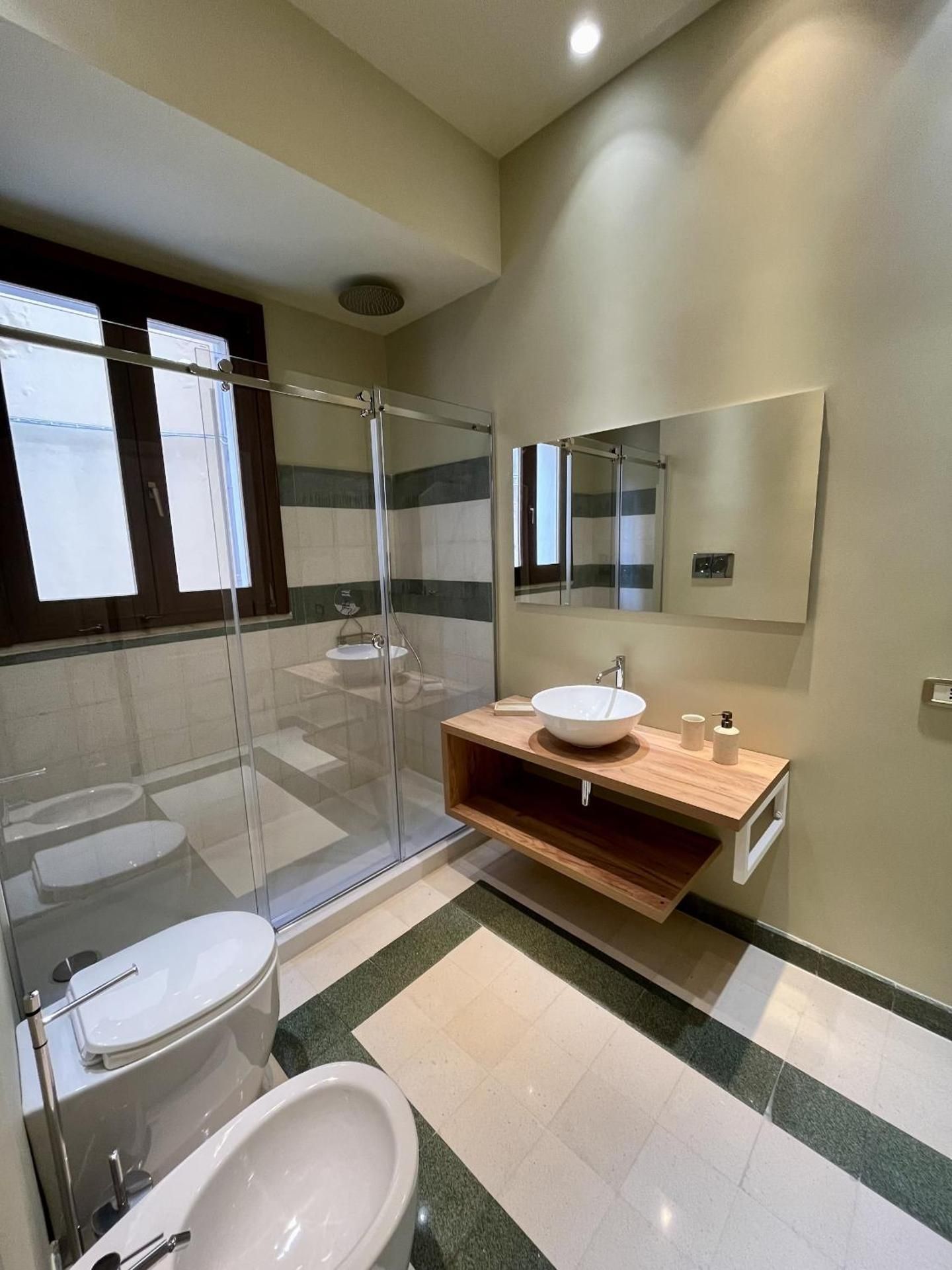 One-Bedroom Apartment with Balcony