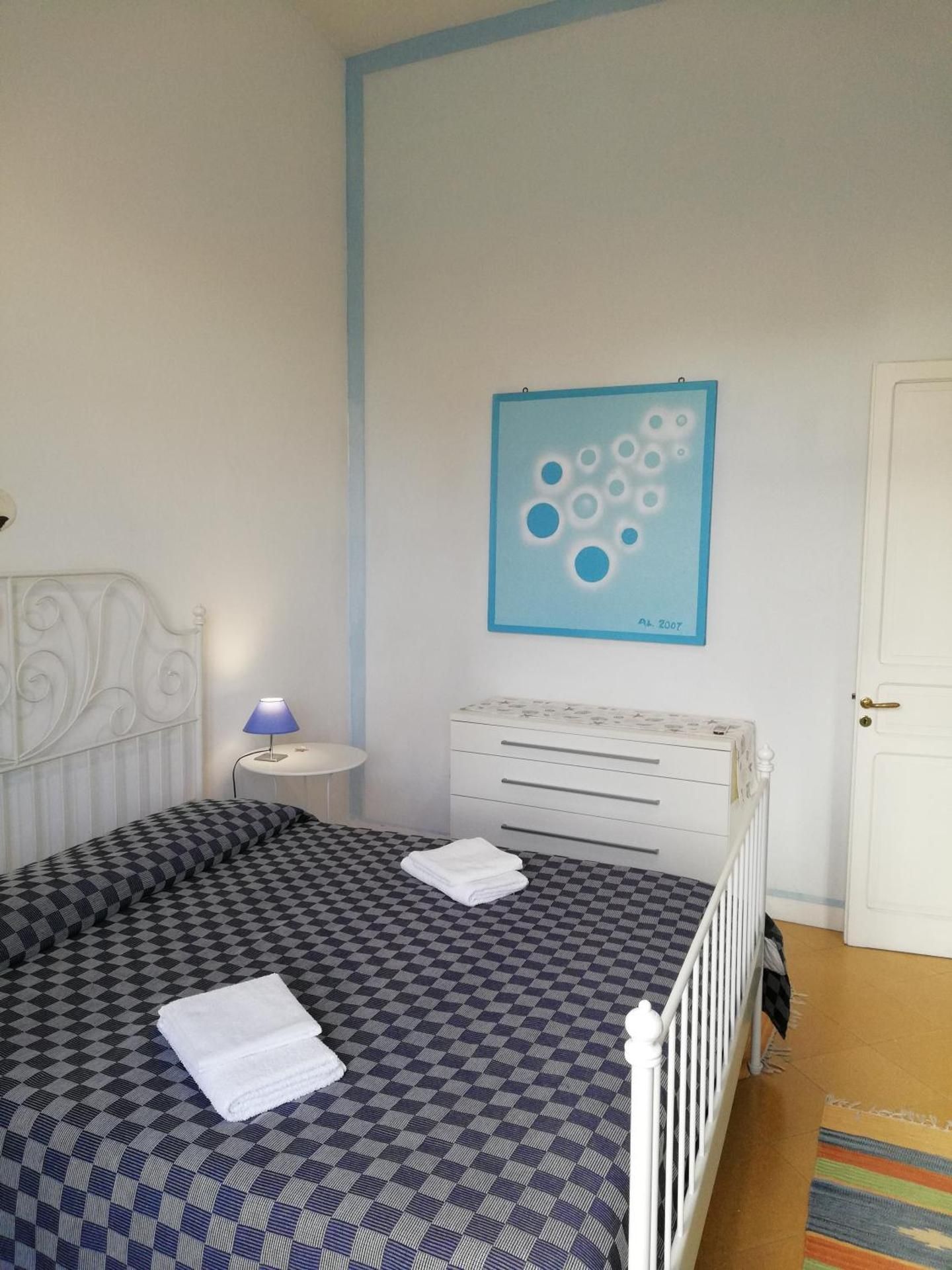 Deluxe Three-Bedroom Apartment