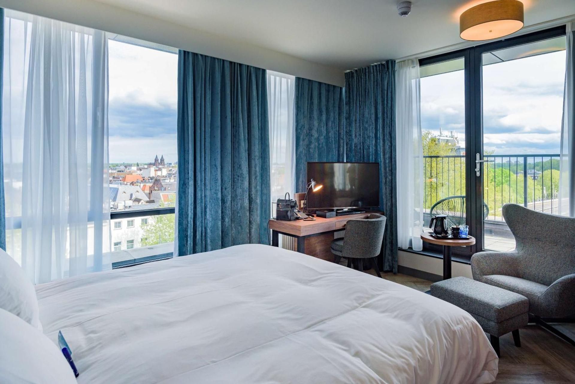 Hotel Haarhuis Velvet Wellness King Room with City Spa Access