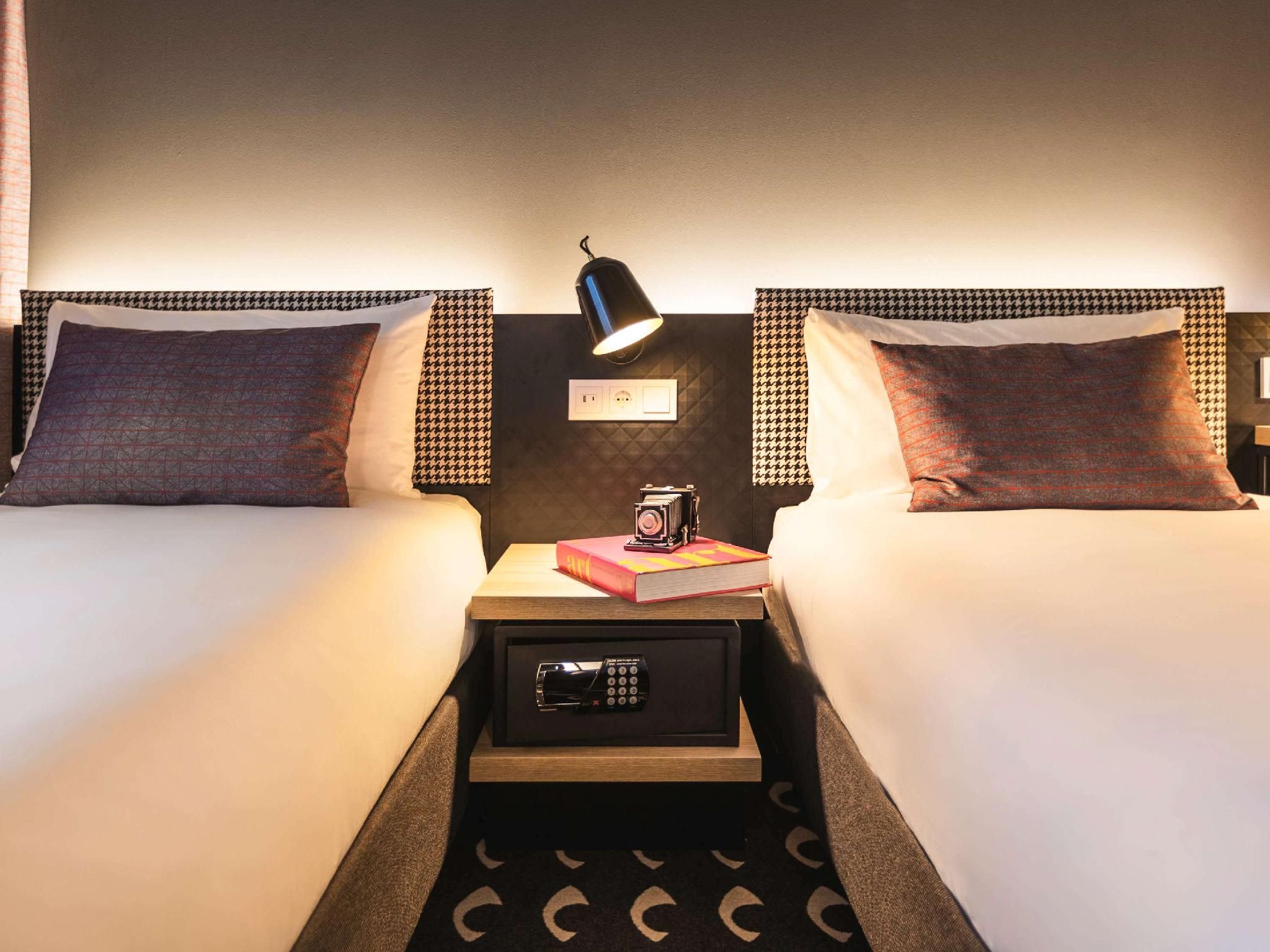 Ibis Styles Arnhem Centre Standard Room with 2 Single Beds