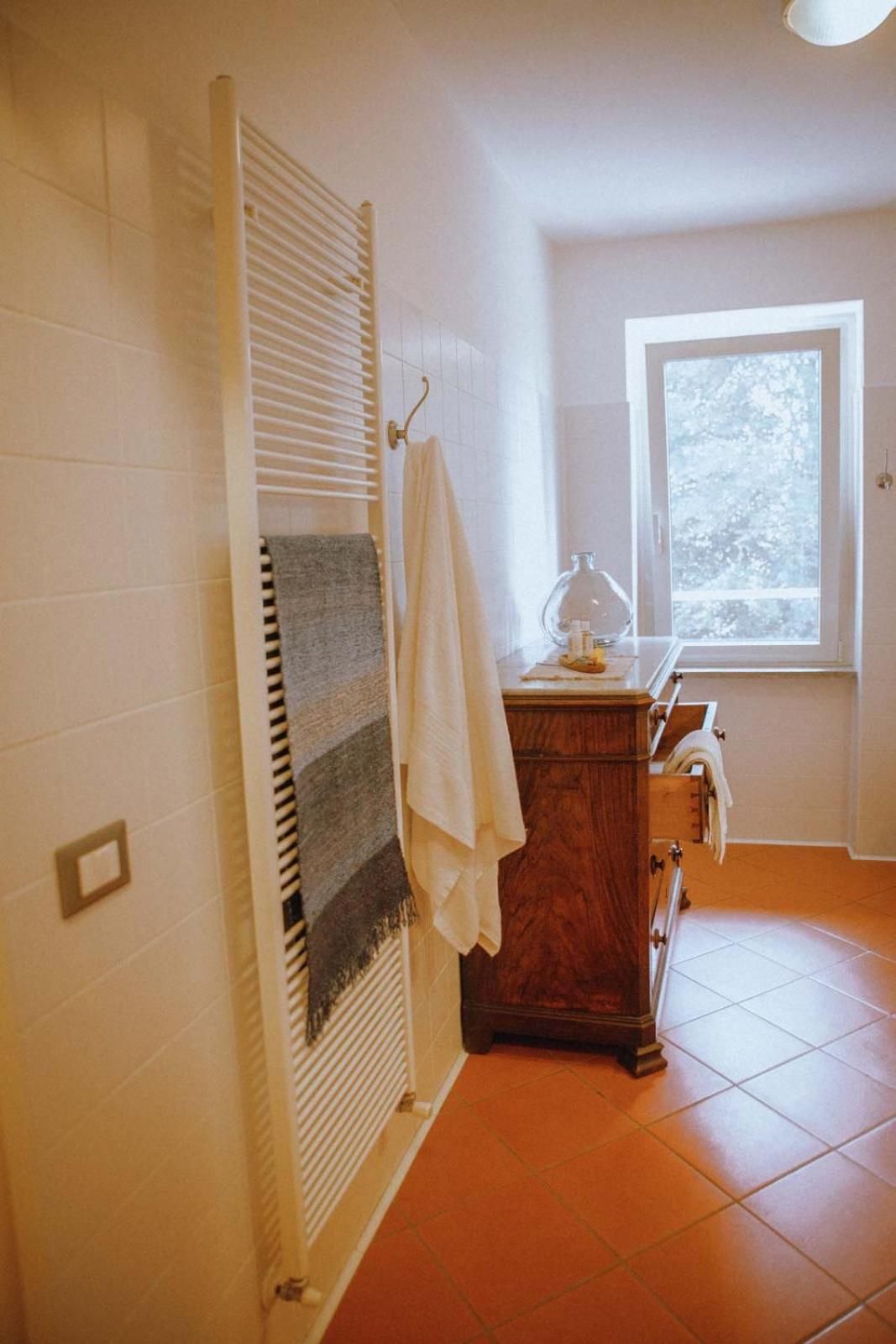 Deluxe Double or Twin Room with Bathroom