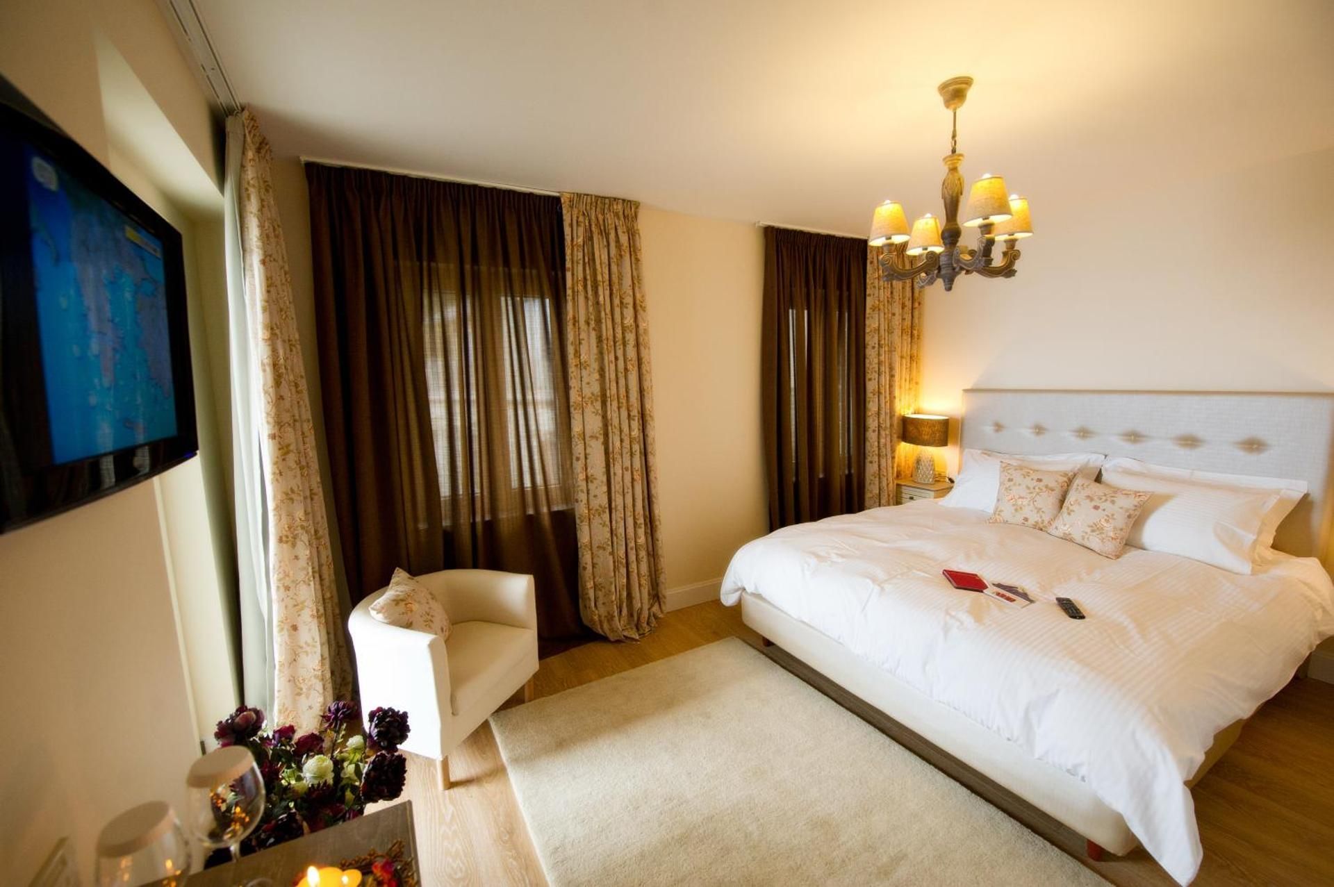 Special offer- Executive Suite with Lake View