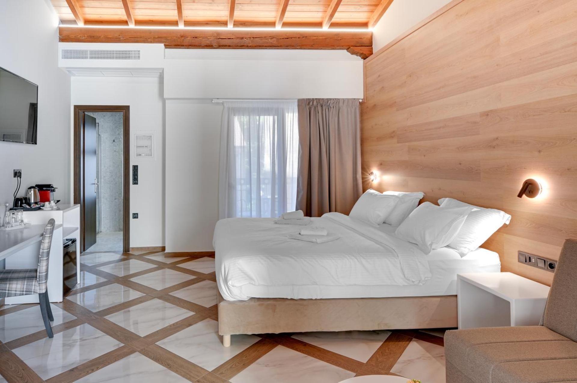 King Room with Lake View