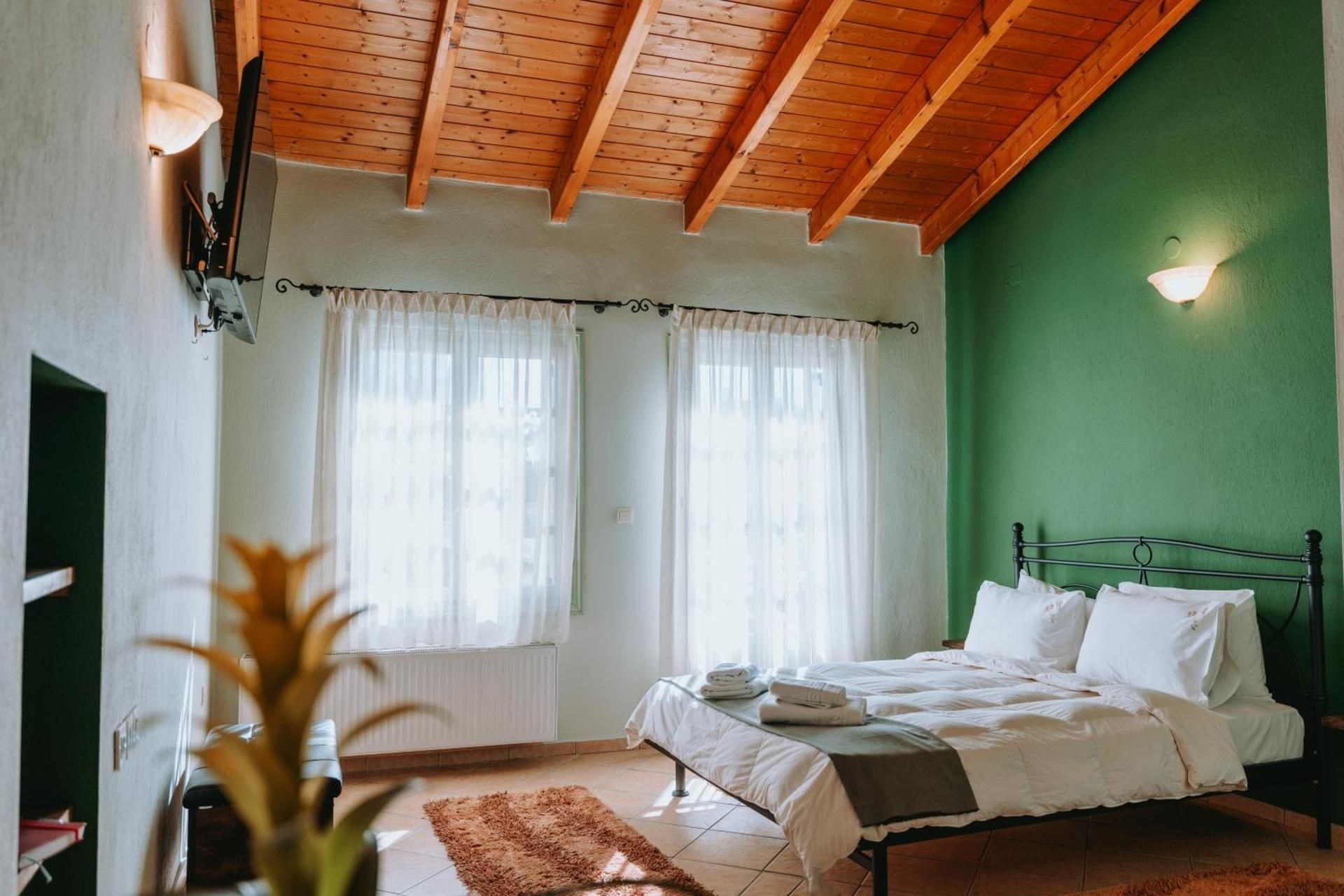 Large Double Room