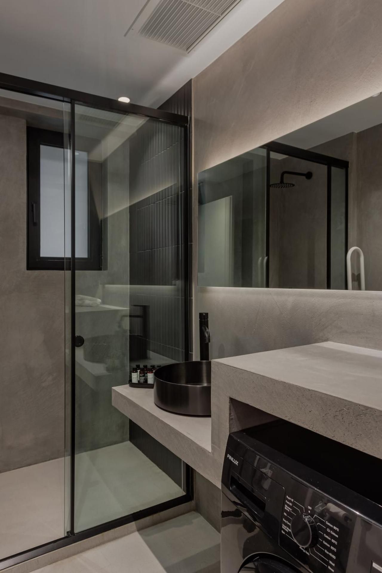 Deluxe Apartment with Private Patio