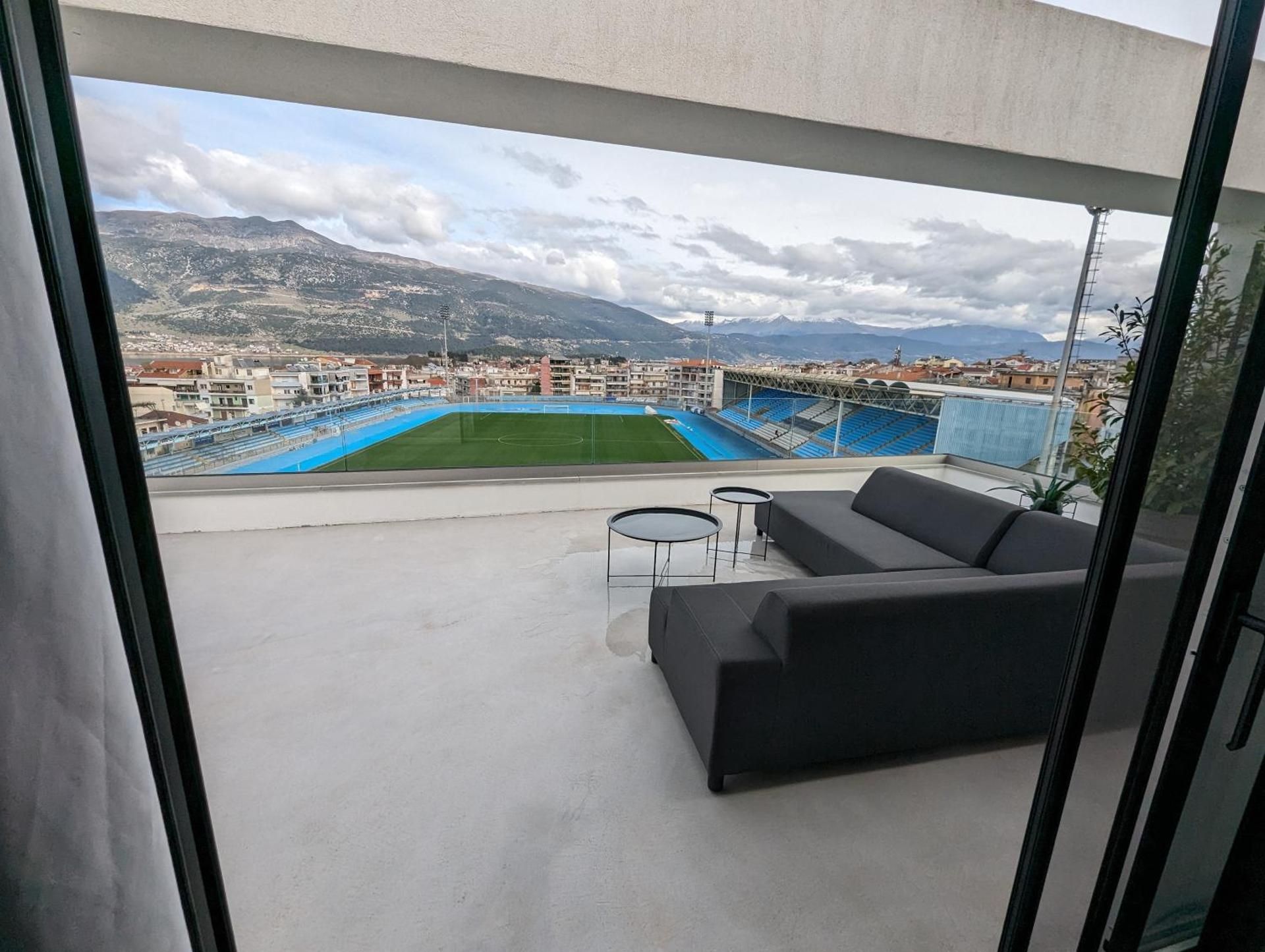 Penthouse Maisonette with Panoramic Mountain & Partial Lake View