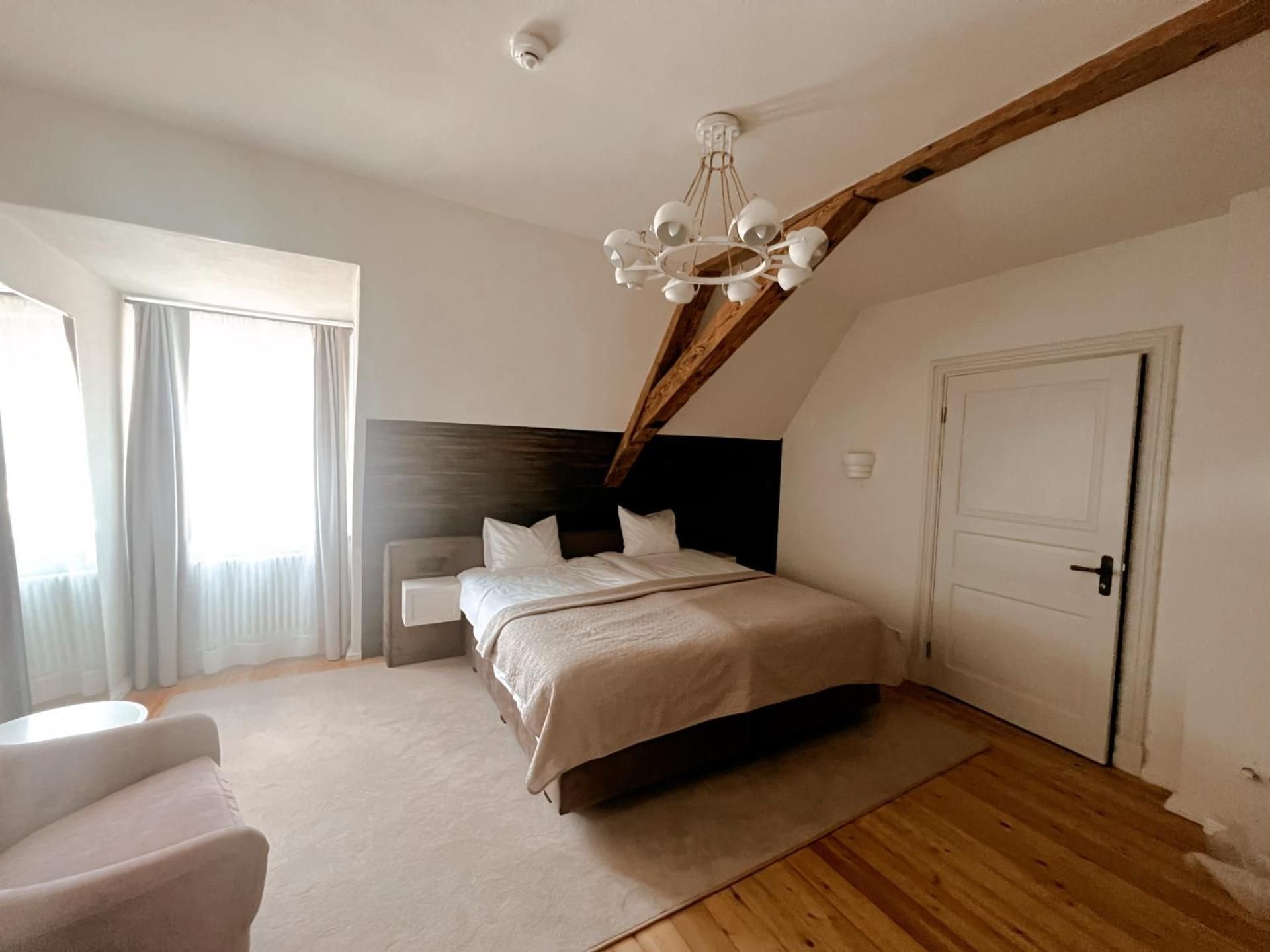 Large Double Room