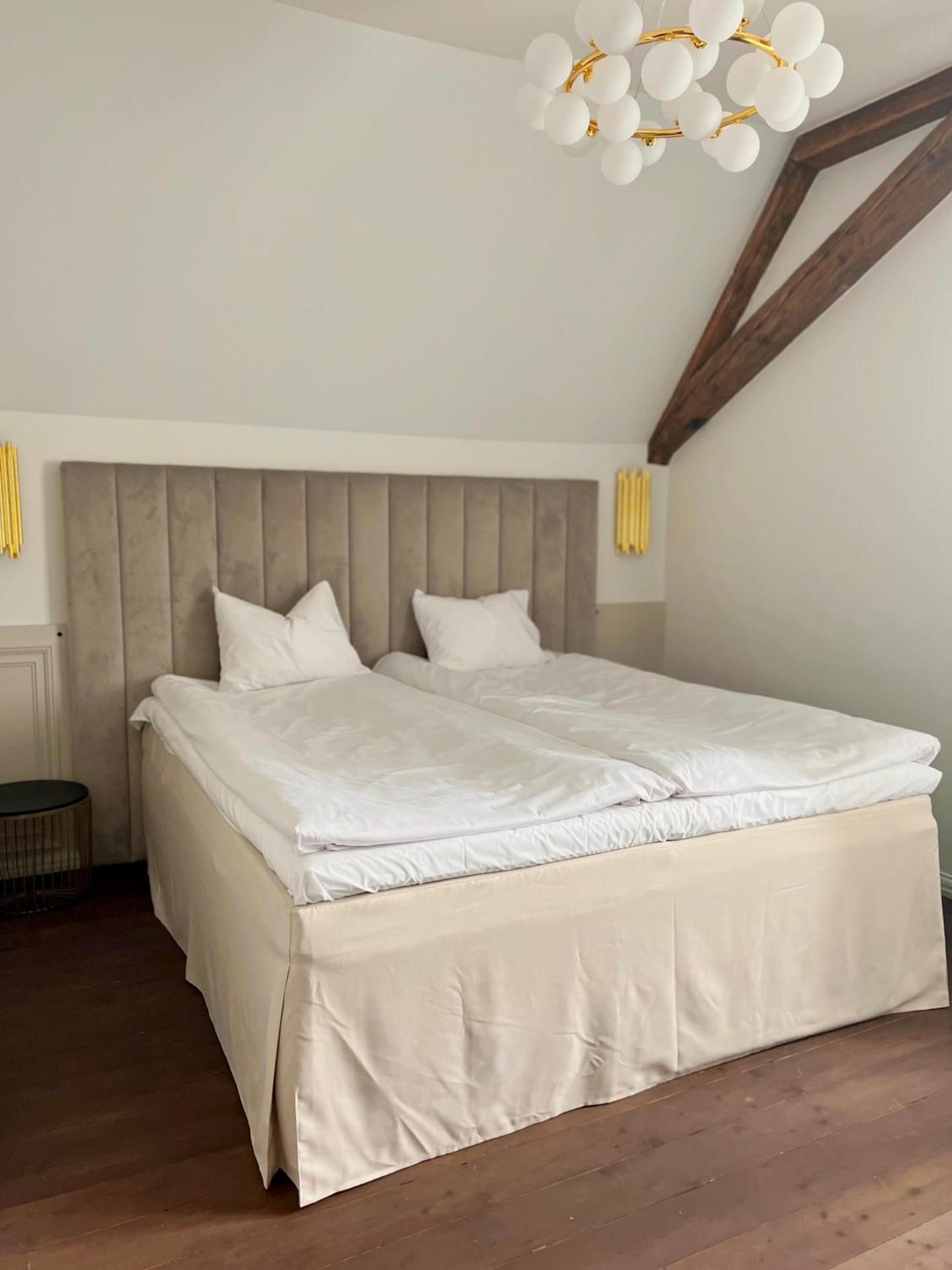Twin Room with Shared Toilet