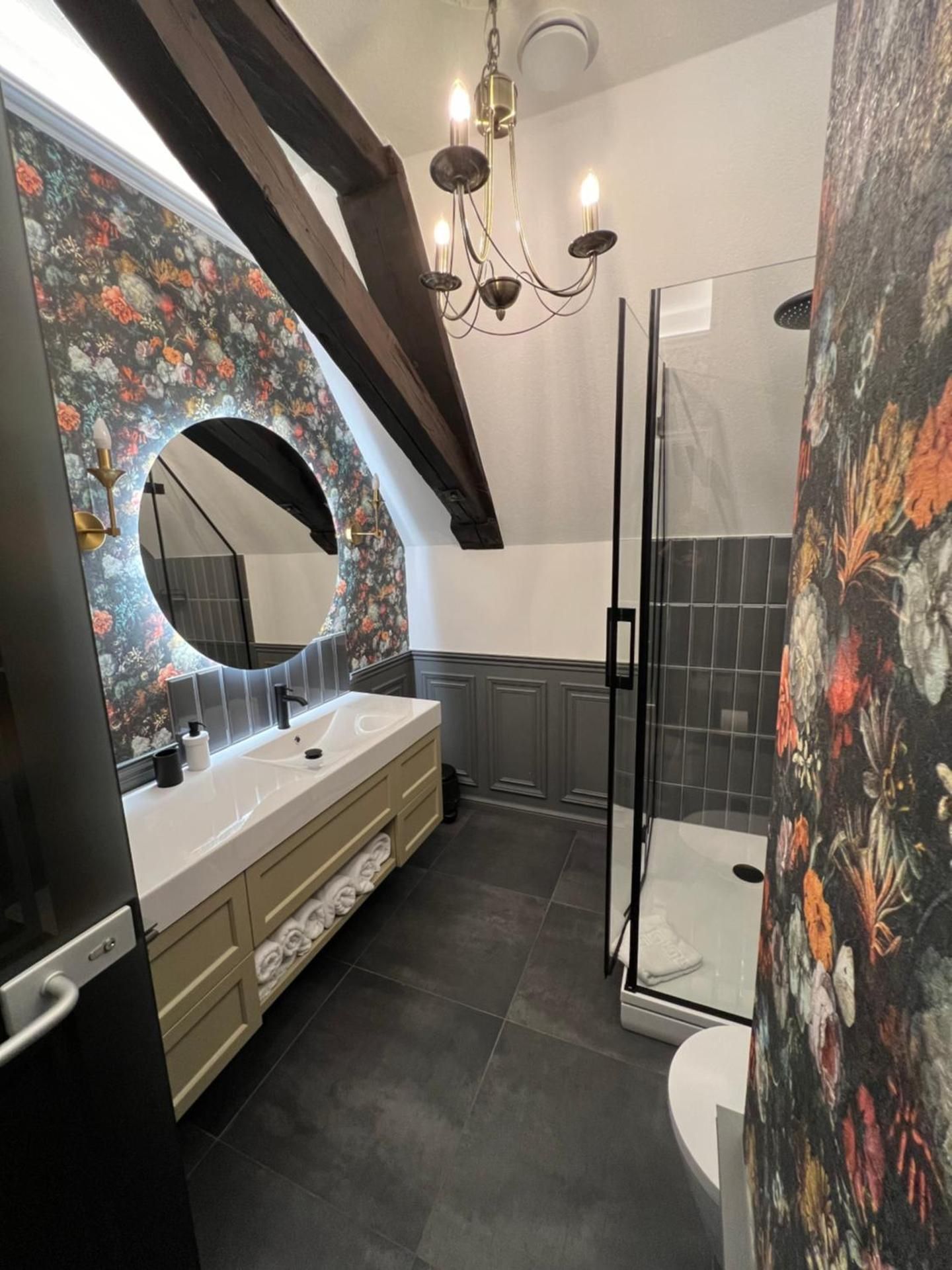 Twin Room with Shared Toilet