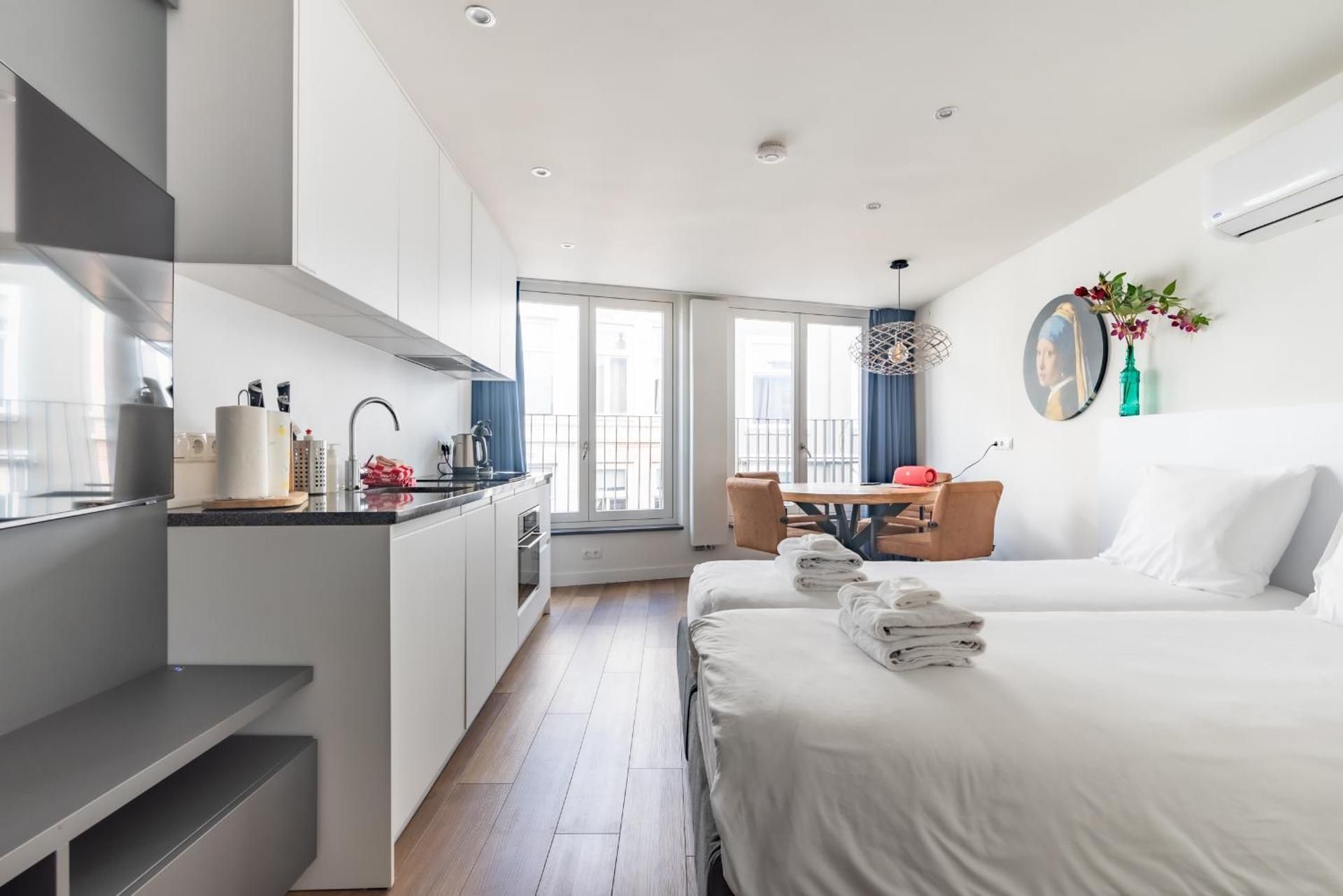 Studio with French Balcony