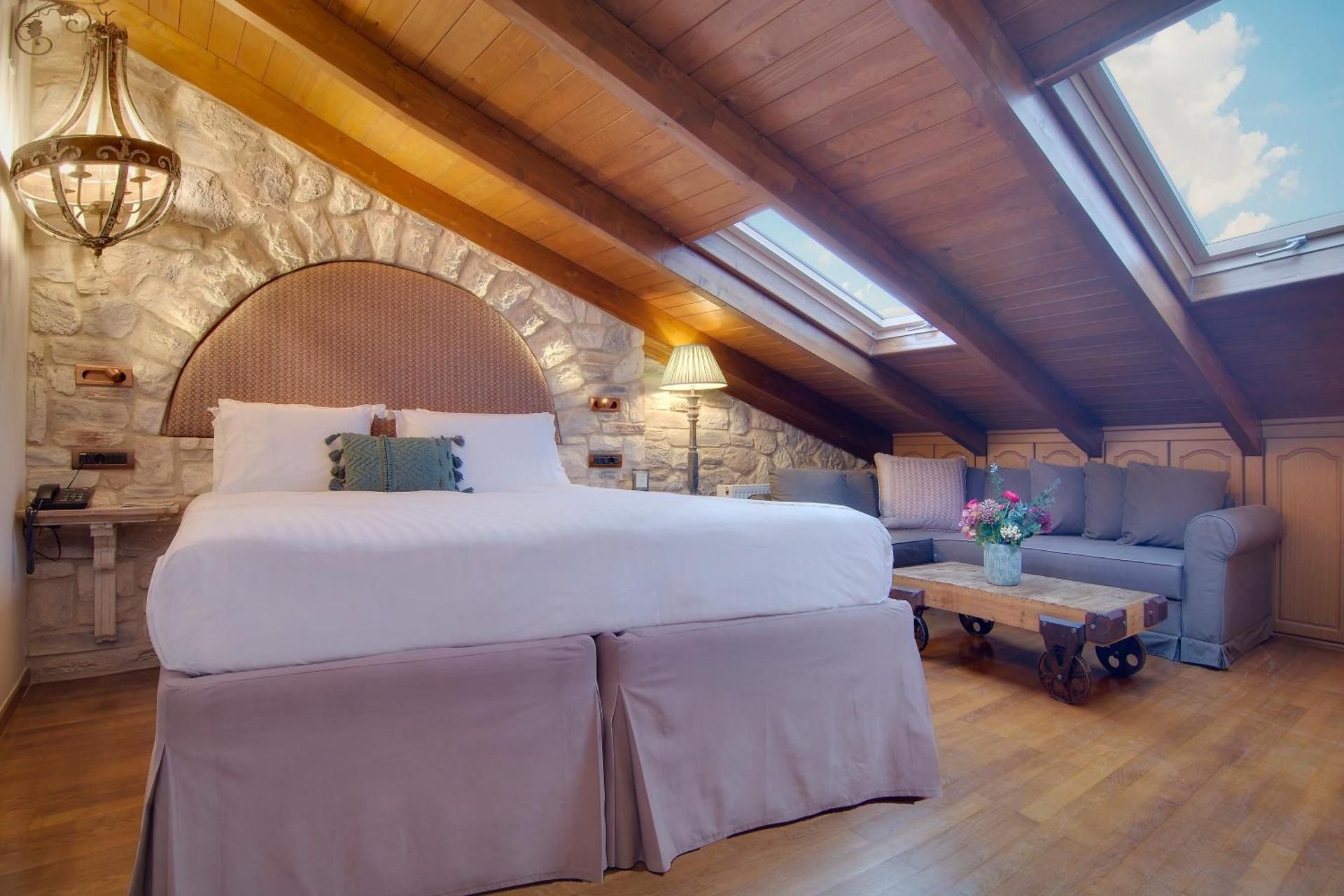 Superior Room - Attic 