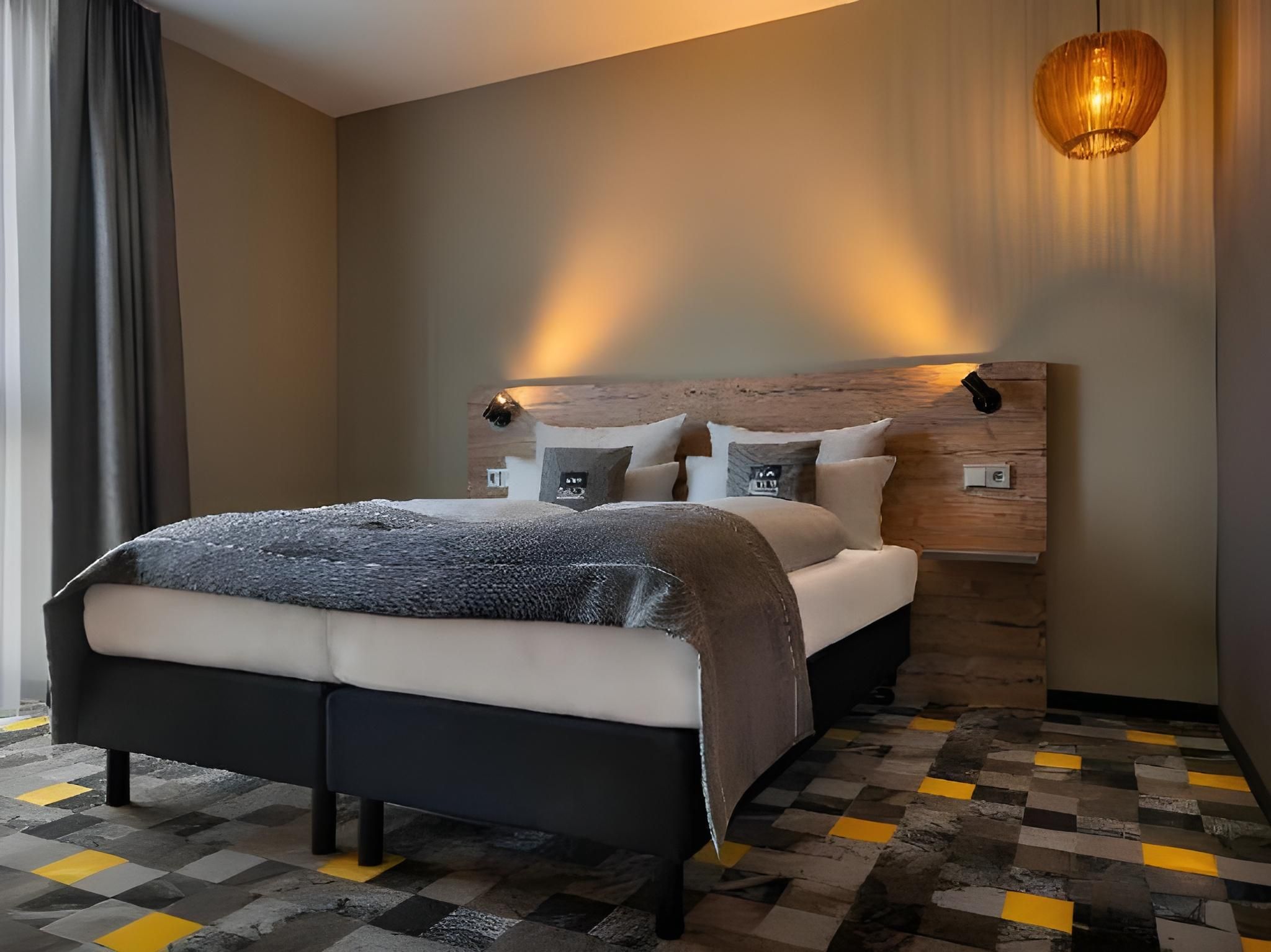 Holiday Inn - the niu Timber Esslingen am Neckar By IHG 1 Queen Premium