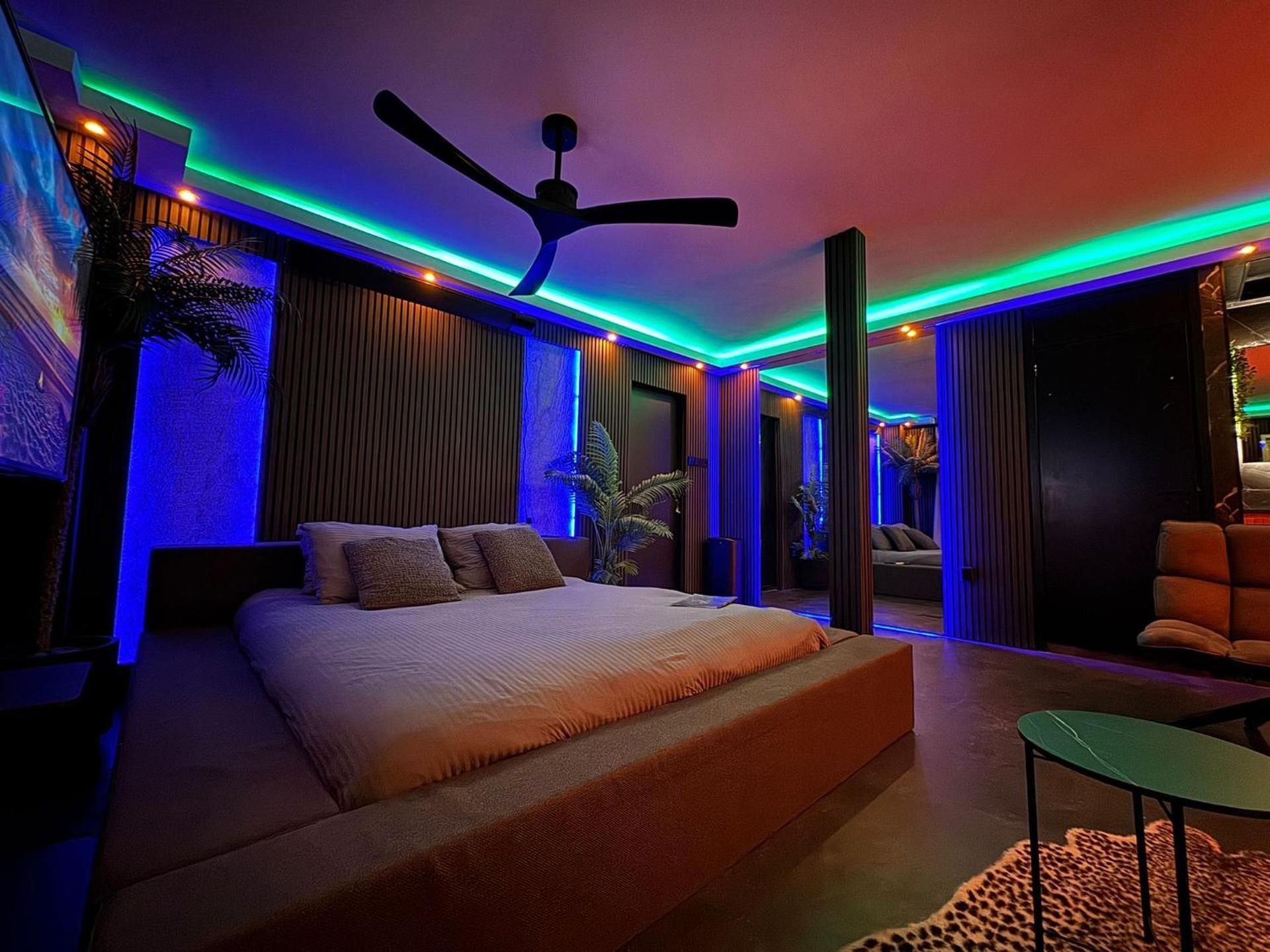 King Room with Spa Bath S3
