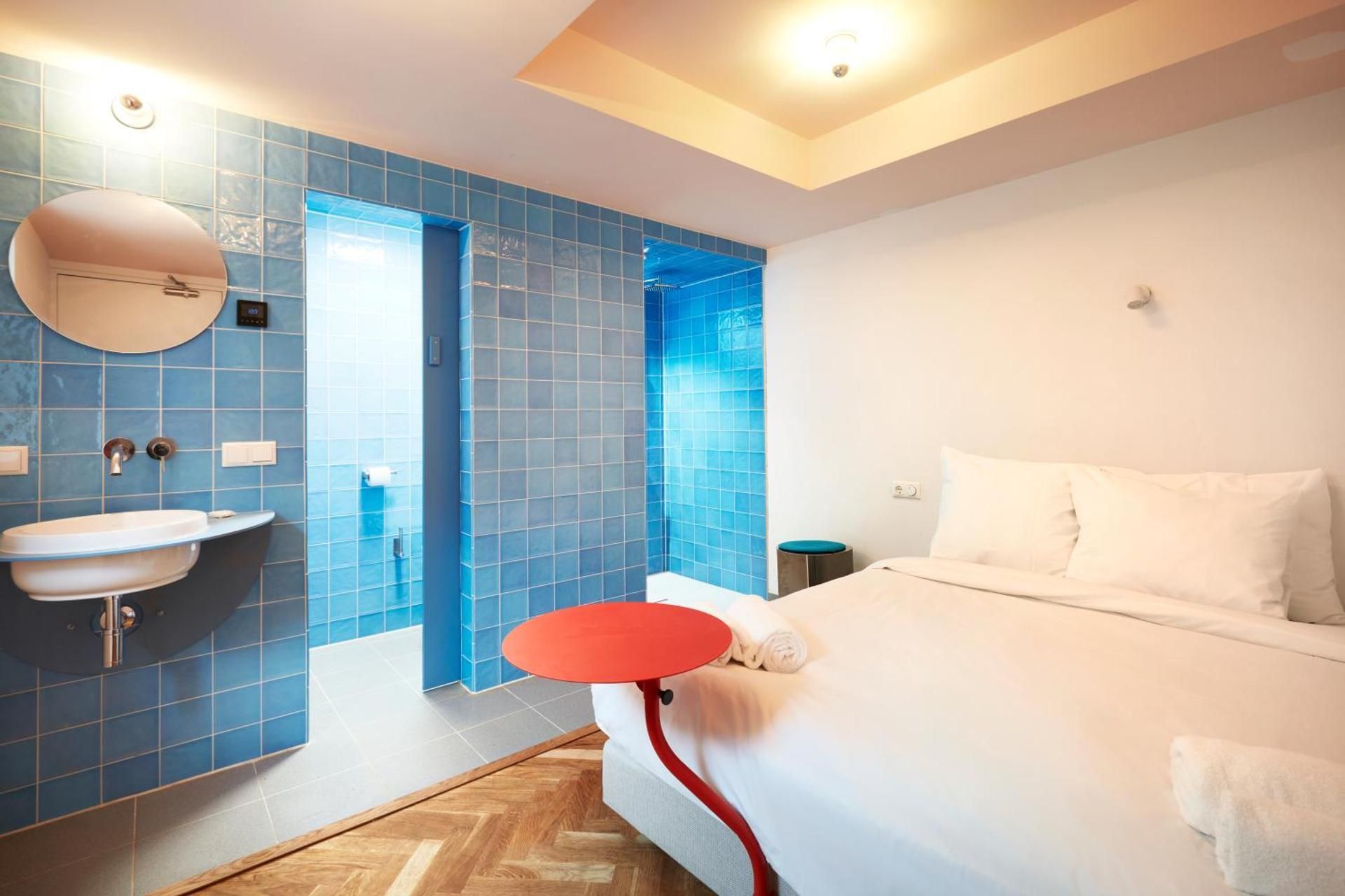 The Grass is Greener in the other Room