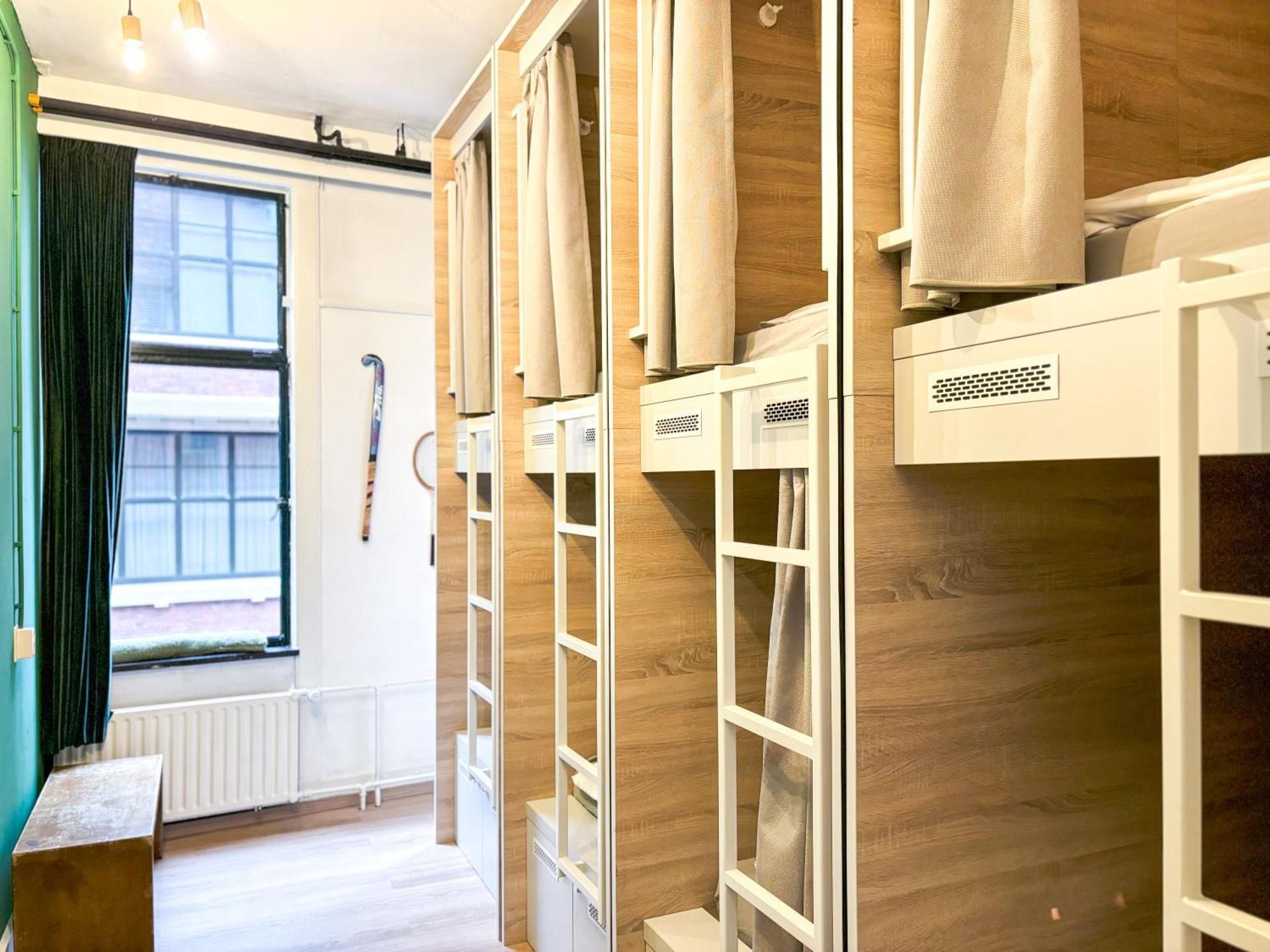 Pod in 8-Bed Mixed Dormitory Room