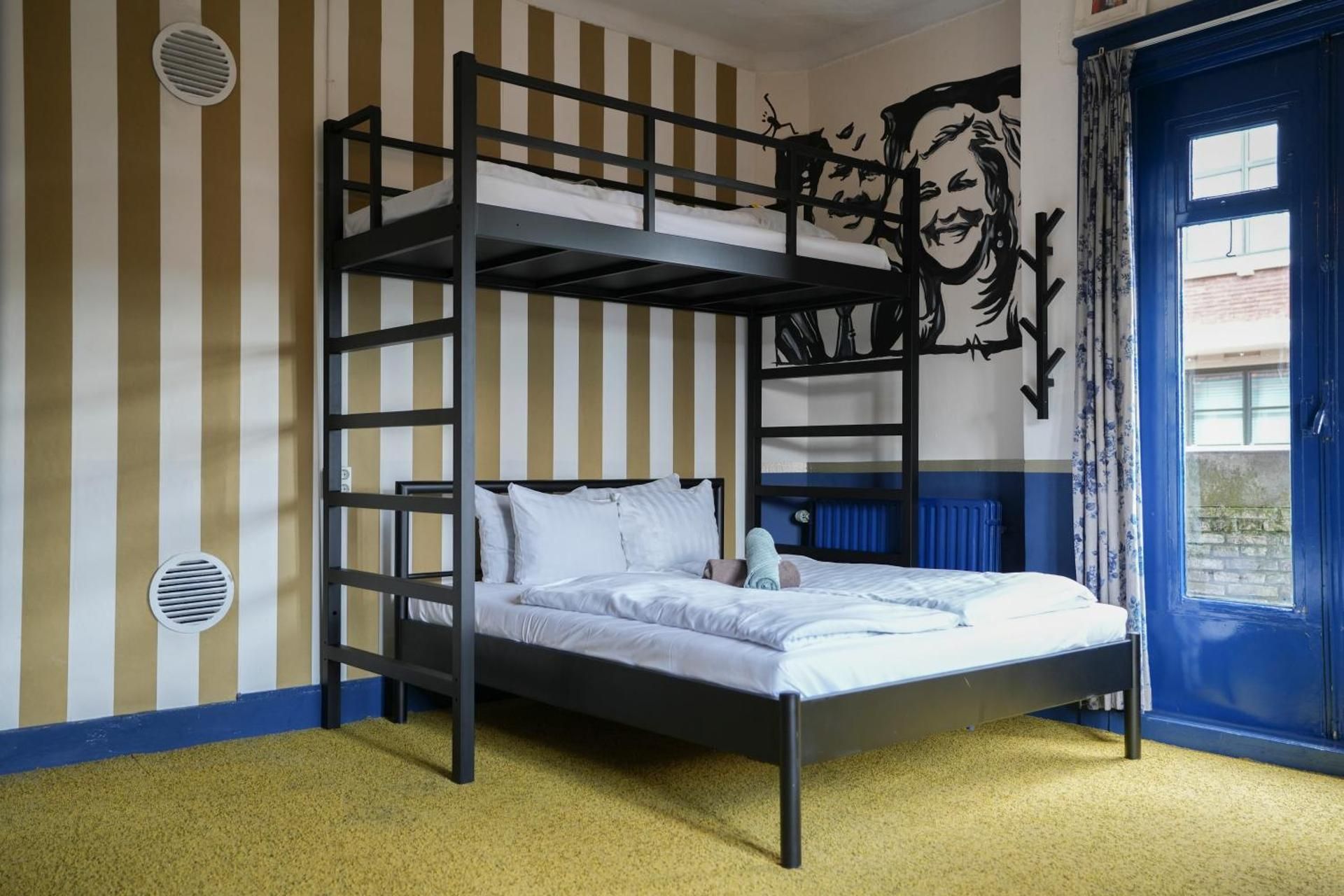 Family Room with Balcony and Shared Bathroom