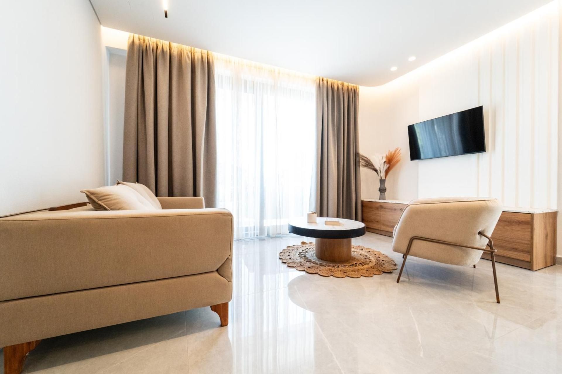 Suite with Private Pool