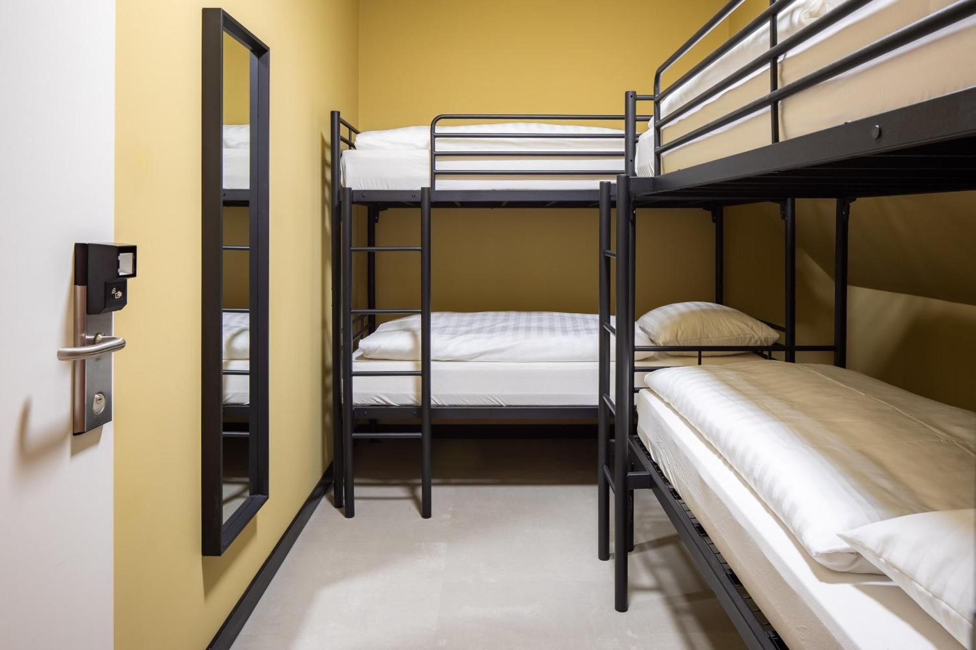 Bunk Bed in Female Dorm with no window