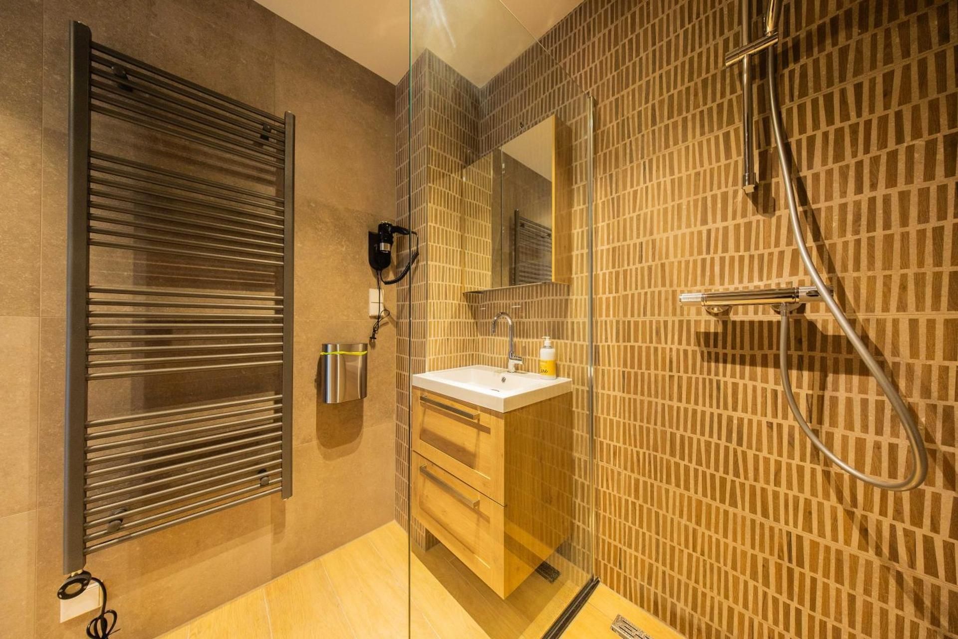 Jufferstraat 10 Two-Bedroom Apartment