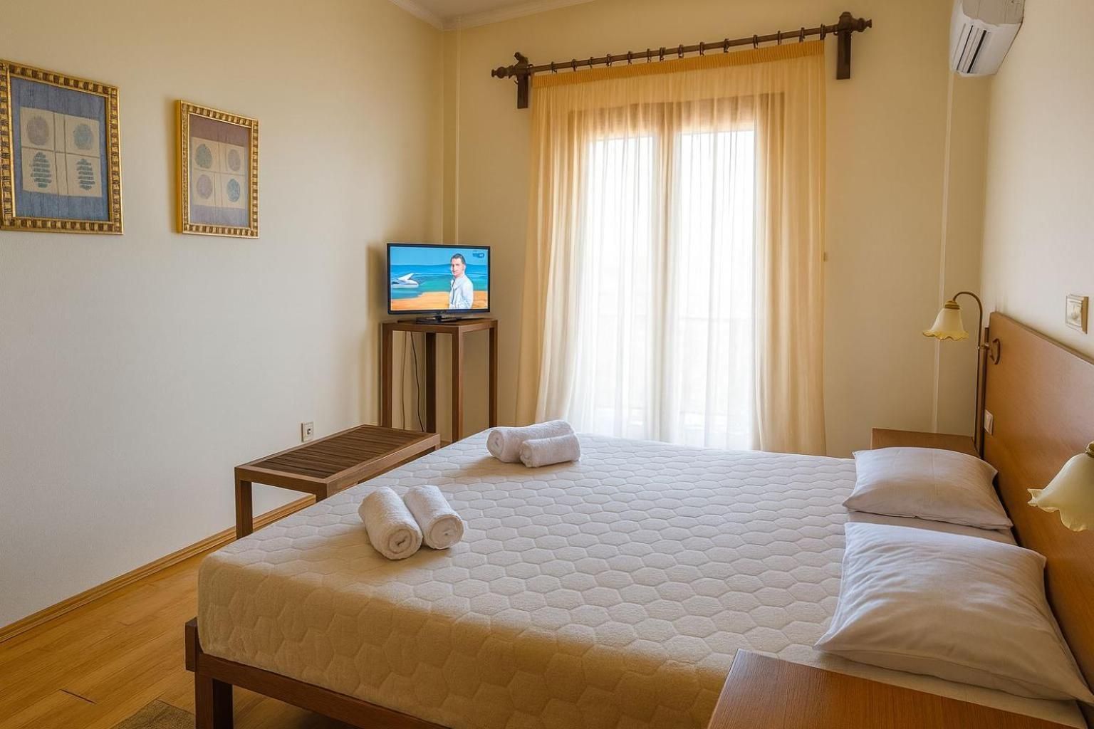 Double Room with Balcony and Sea View