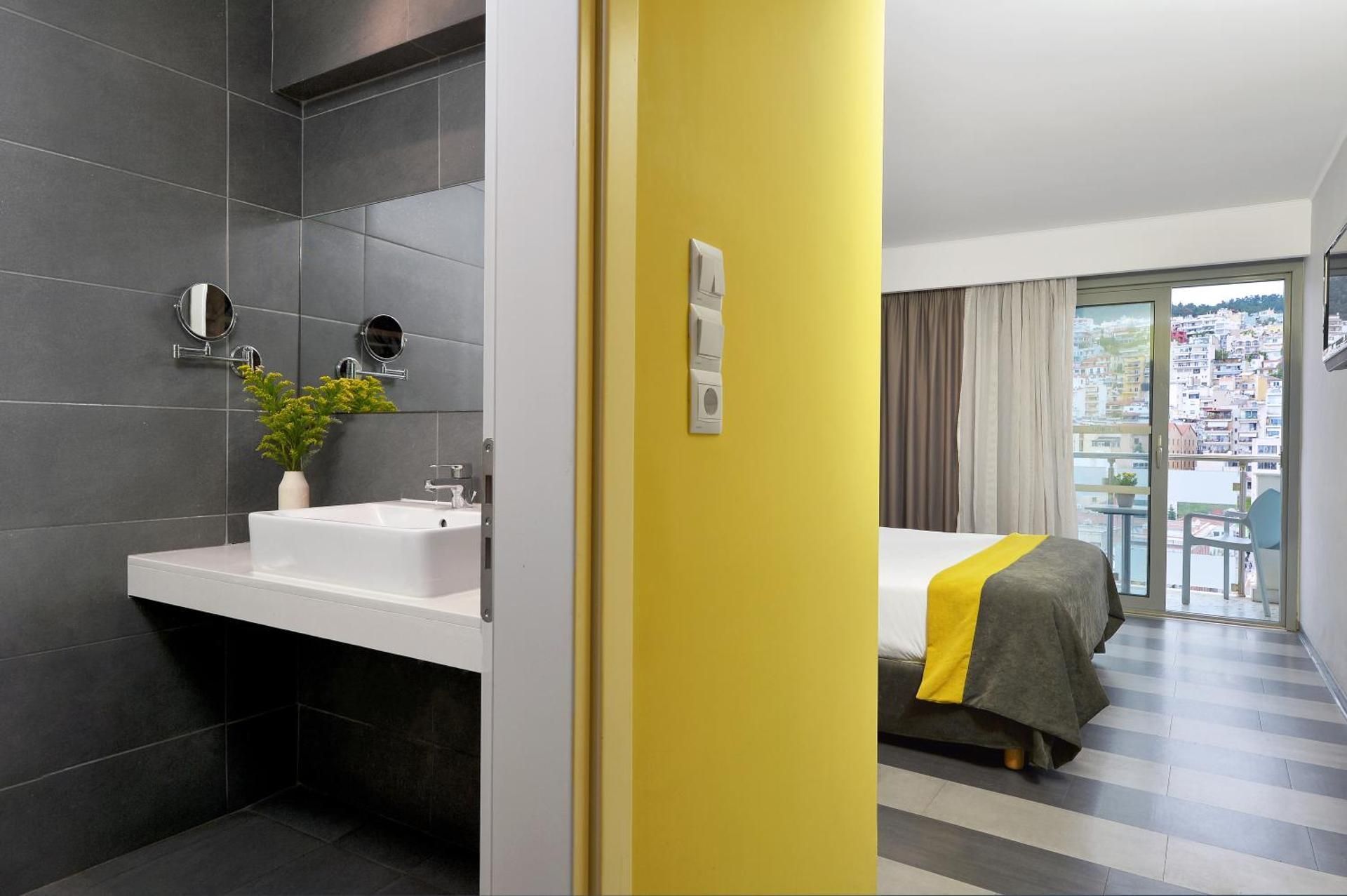 Double (2 Adults + 1 Child)