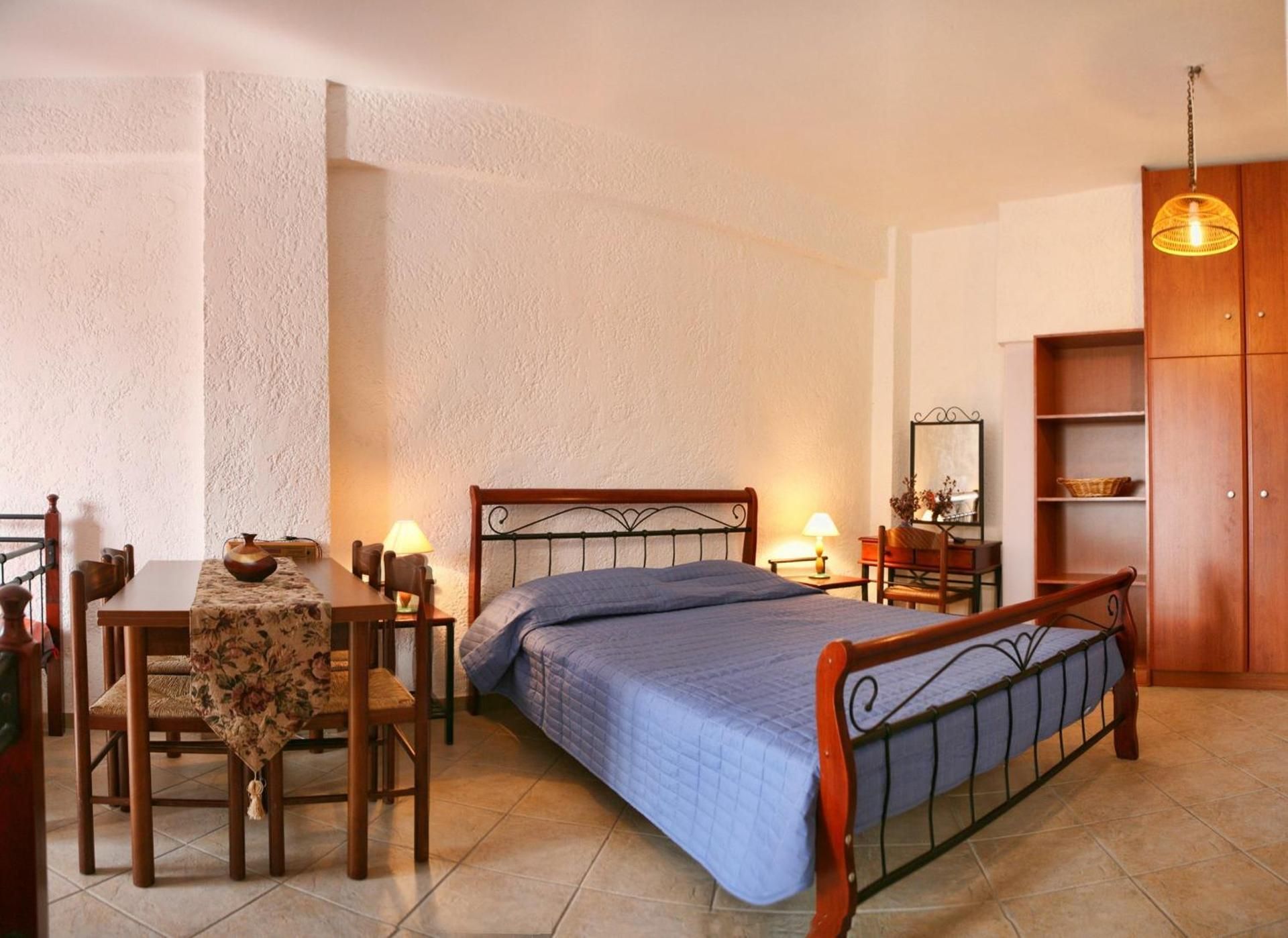 Triple room Upper floor
