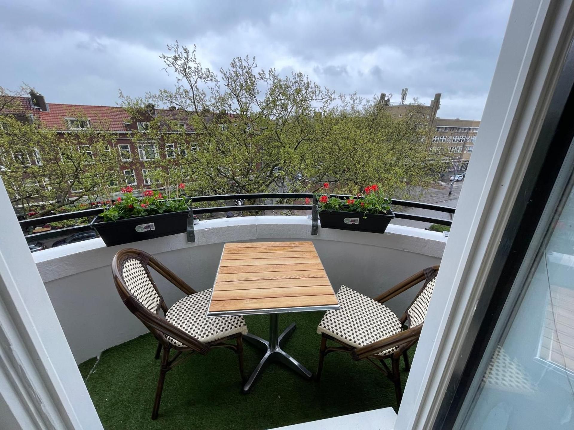 Twin Room with Balcony and Private Bathroom