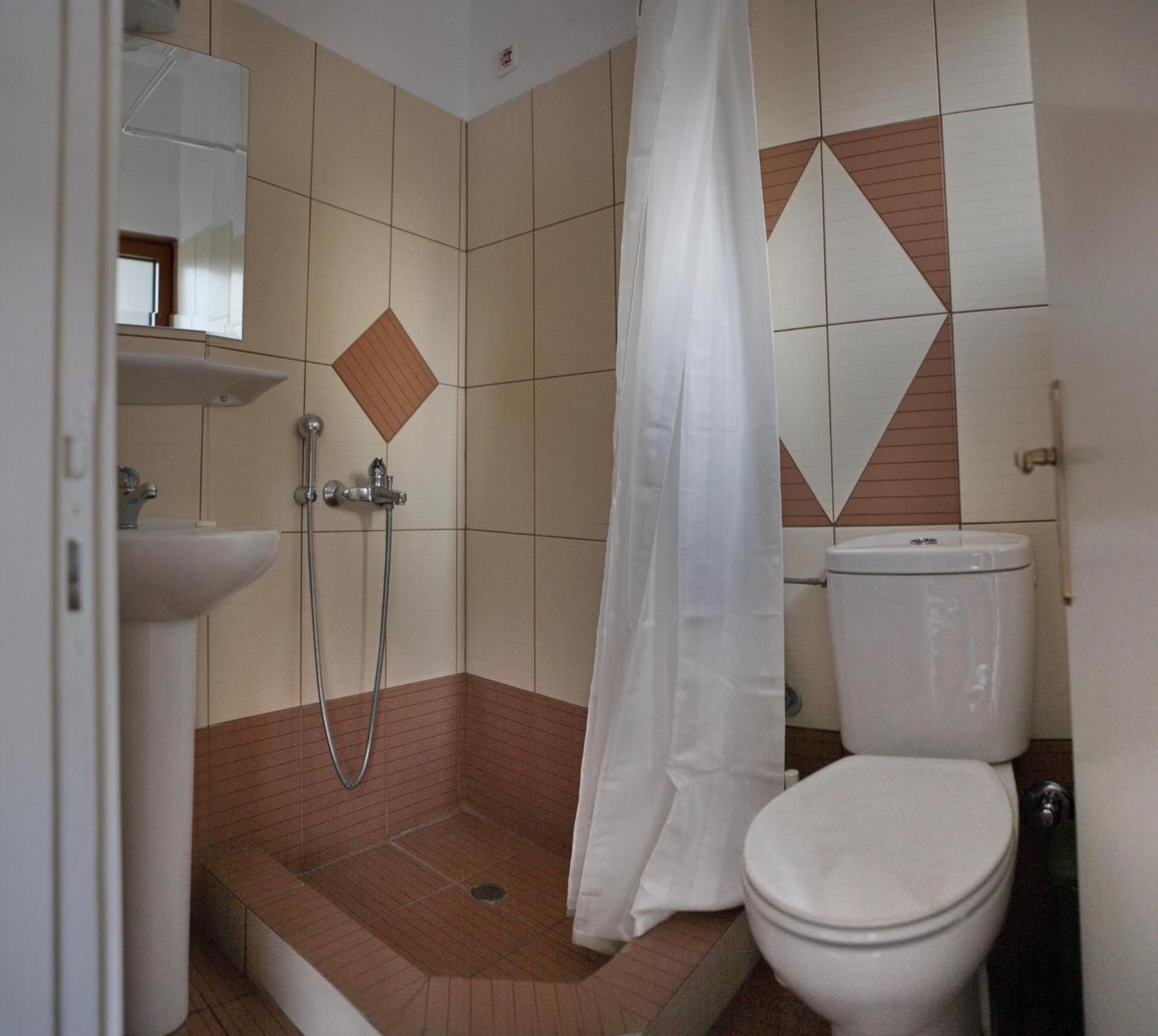 Superior One-Bedroom Apartment