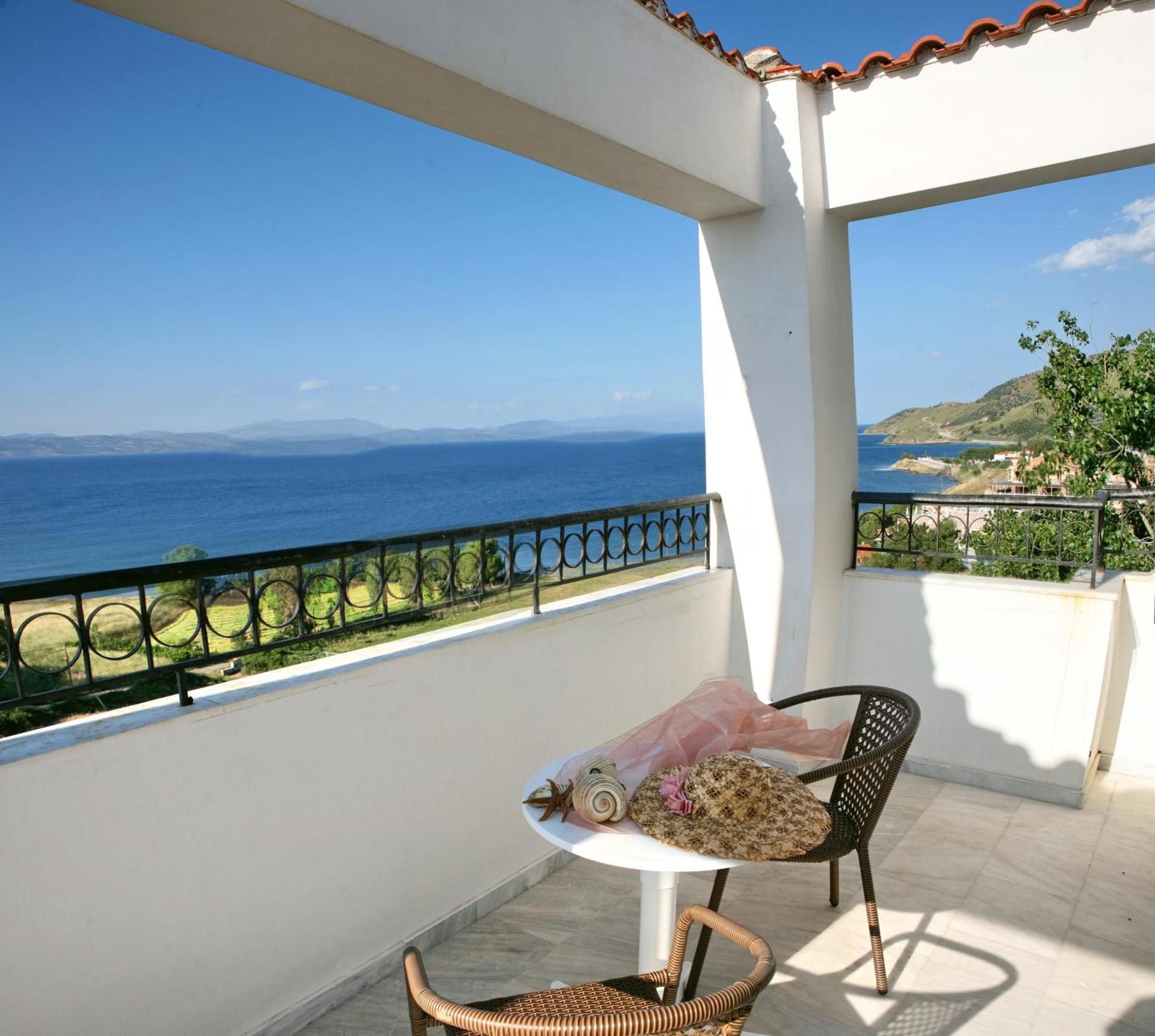 Standard Twin Room with Sea View