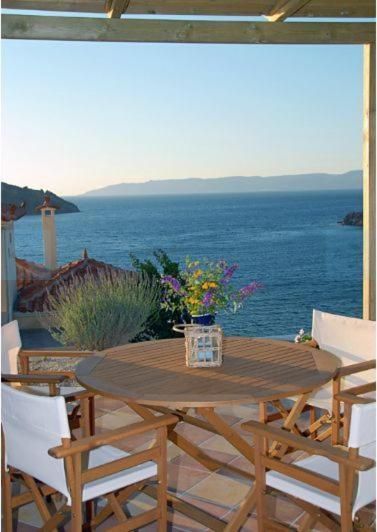 One-Bedroom Apartment with Sea View