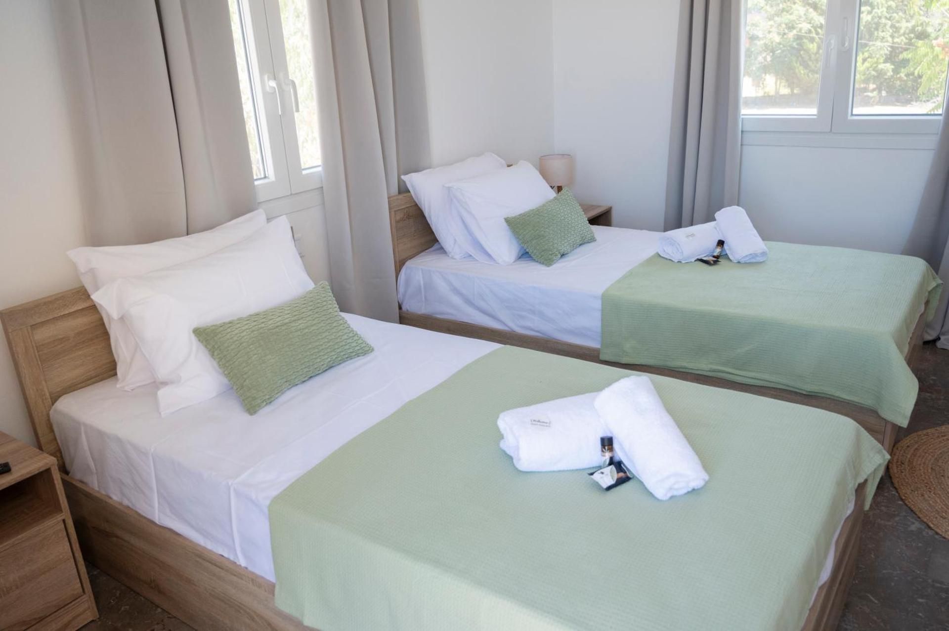 Standard Twin Room with Garden View