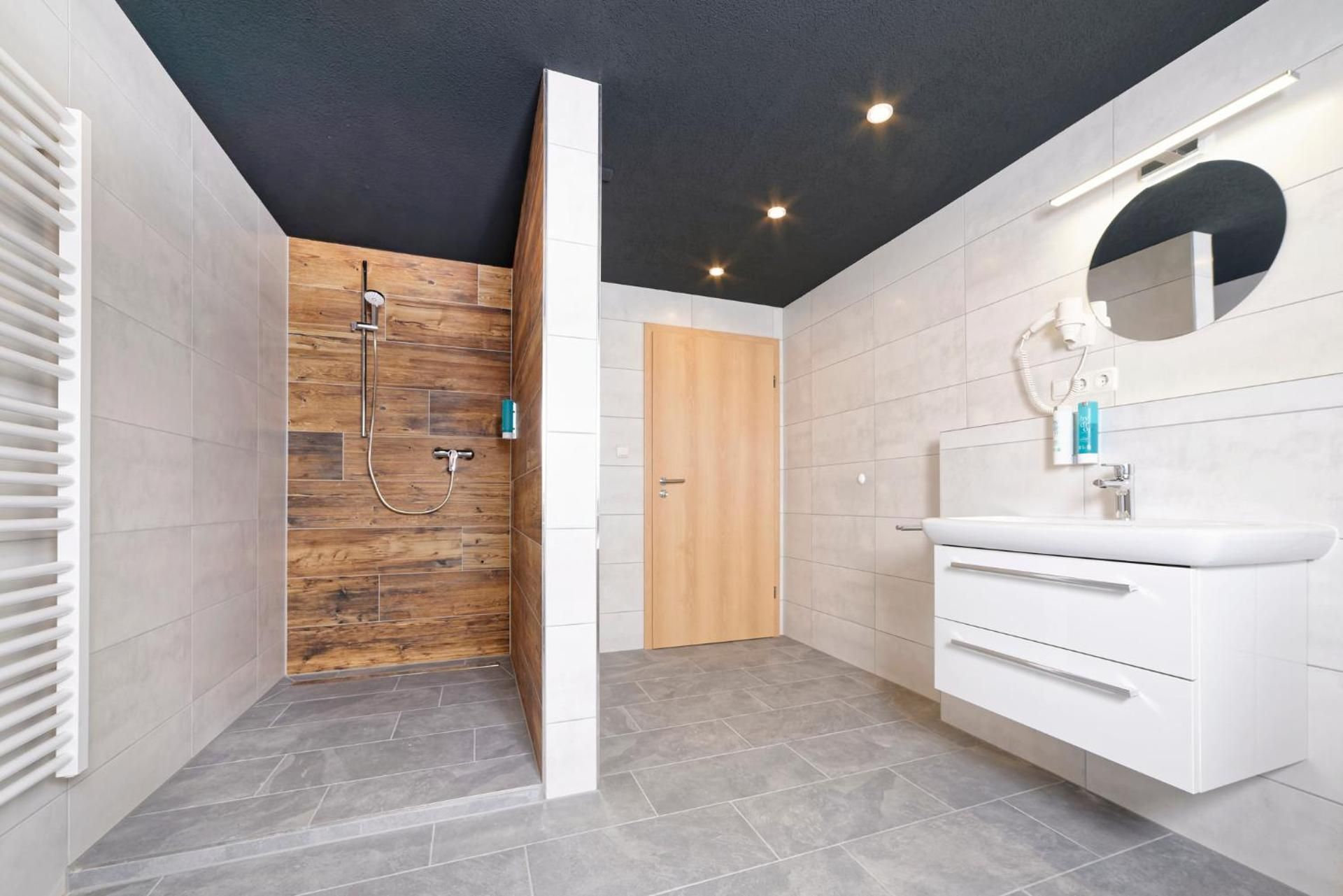Family Two-Bedroom Apartment with View
