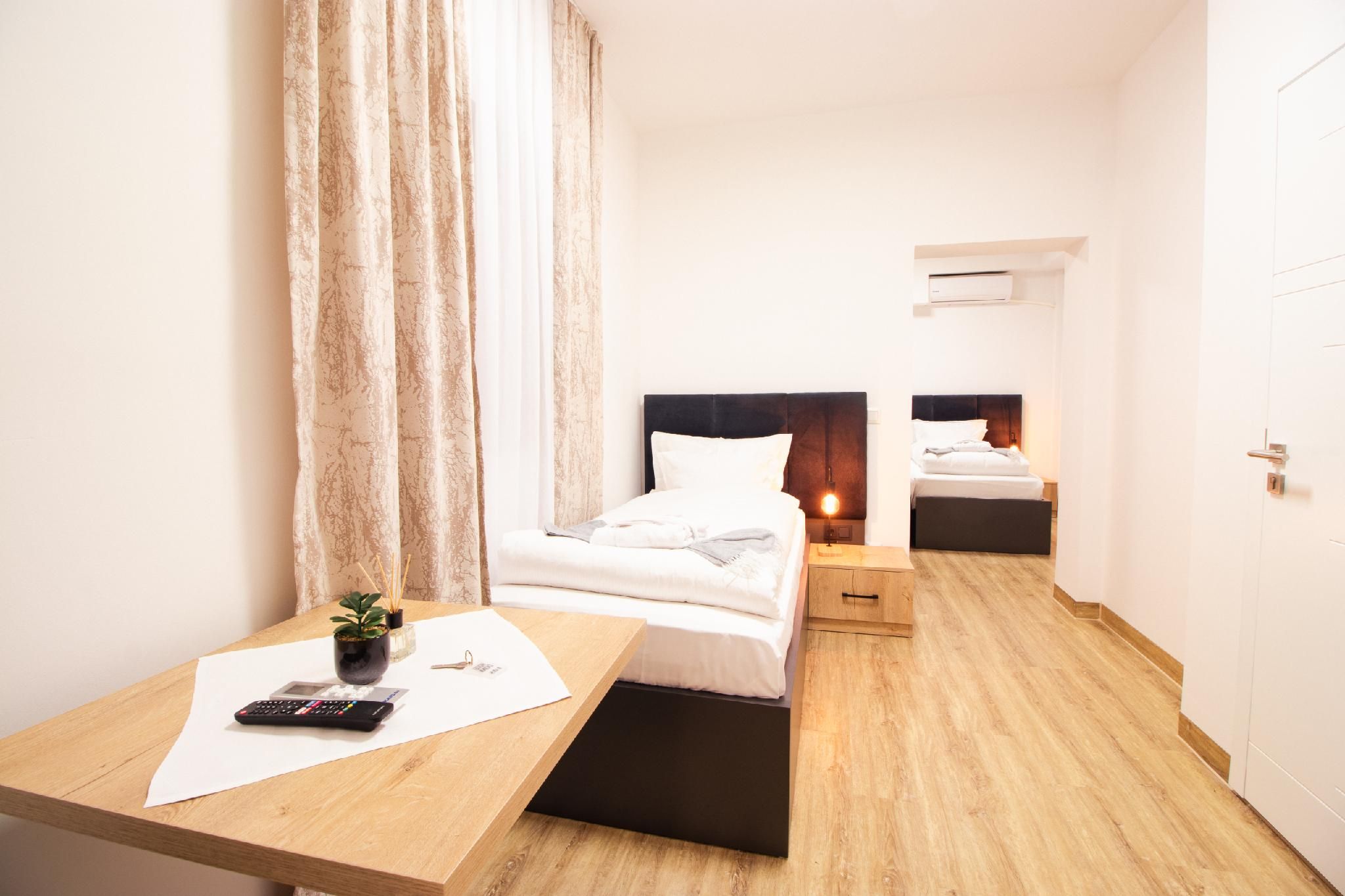 Dreibettzimmer-Klassisch-Eigenes Badezimmer